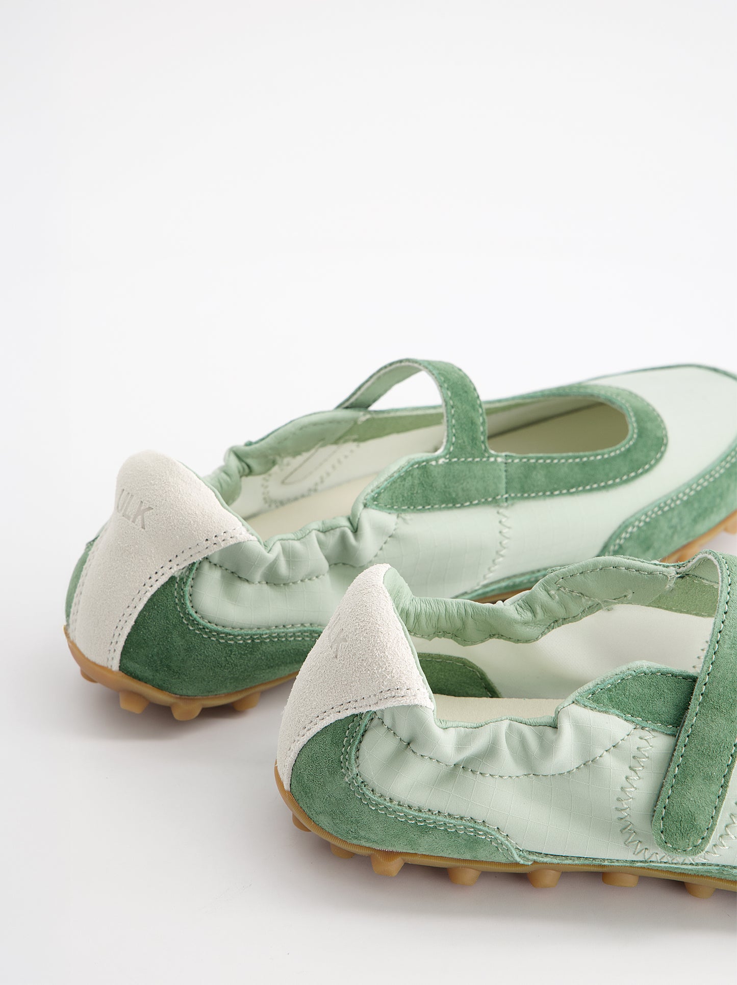 Bailarinas deportivas fruncidas de ante - Krown