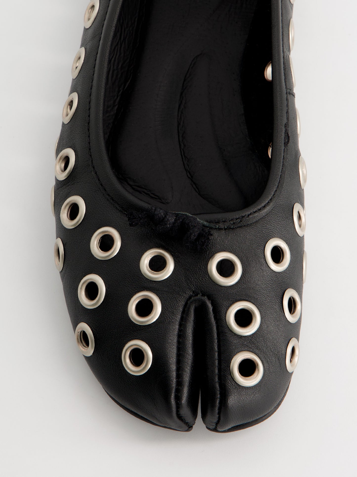 Leather tabi ballet flats with metal eyelets - Kailet