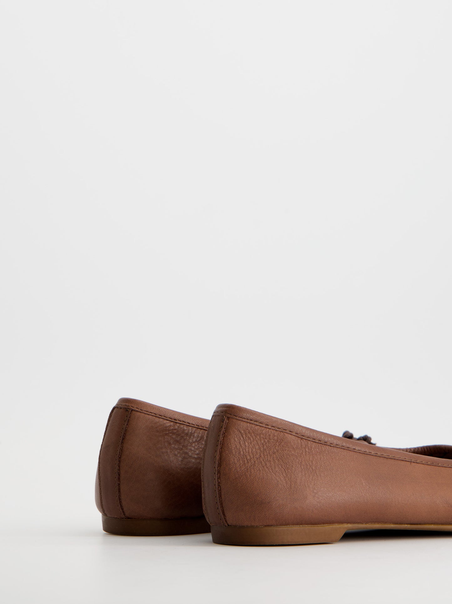 Bailarinas tabi de piel marrones - Karva