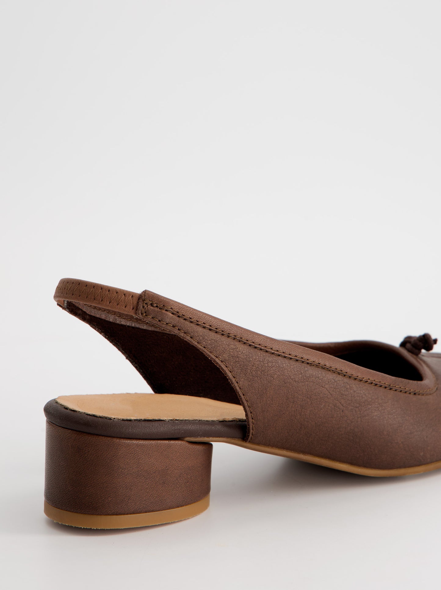 Bailarinas tabi destalonadas con tacón - Kalita