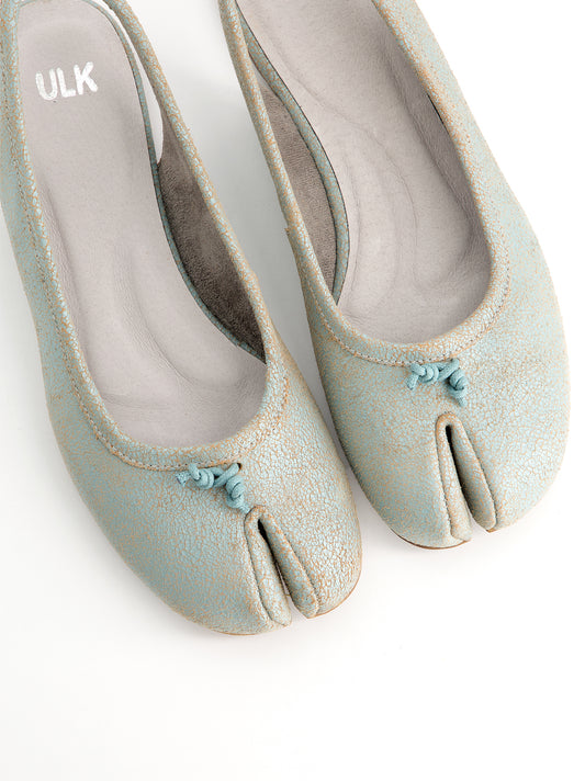 Cracked leather heeled Tabi ballet flats - Kale