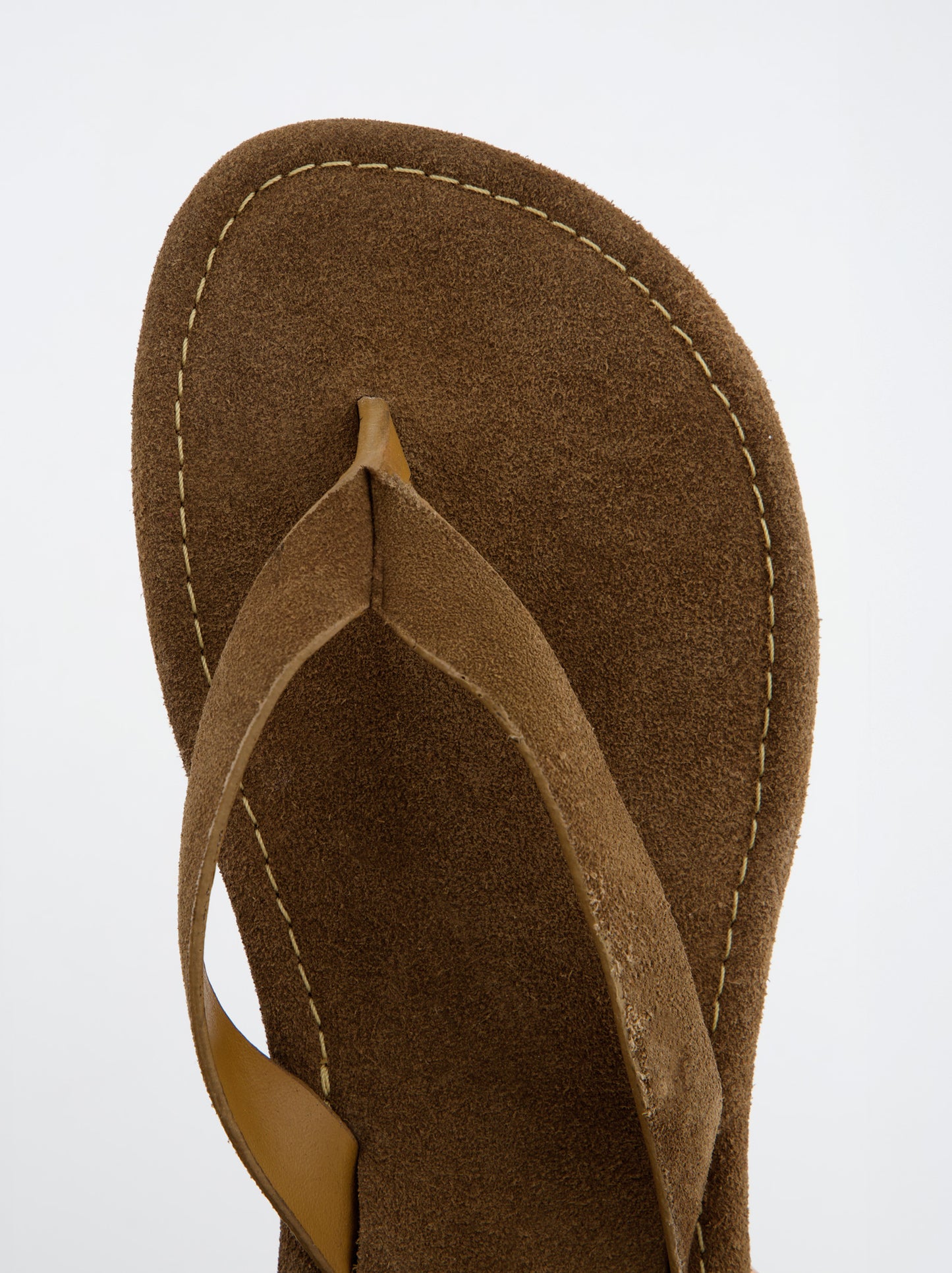 Sandalias De Serraje Taupe - Saturno