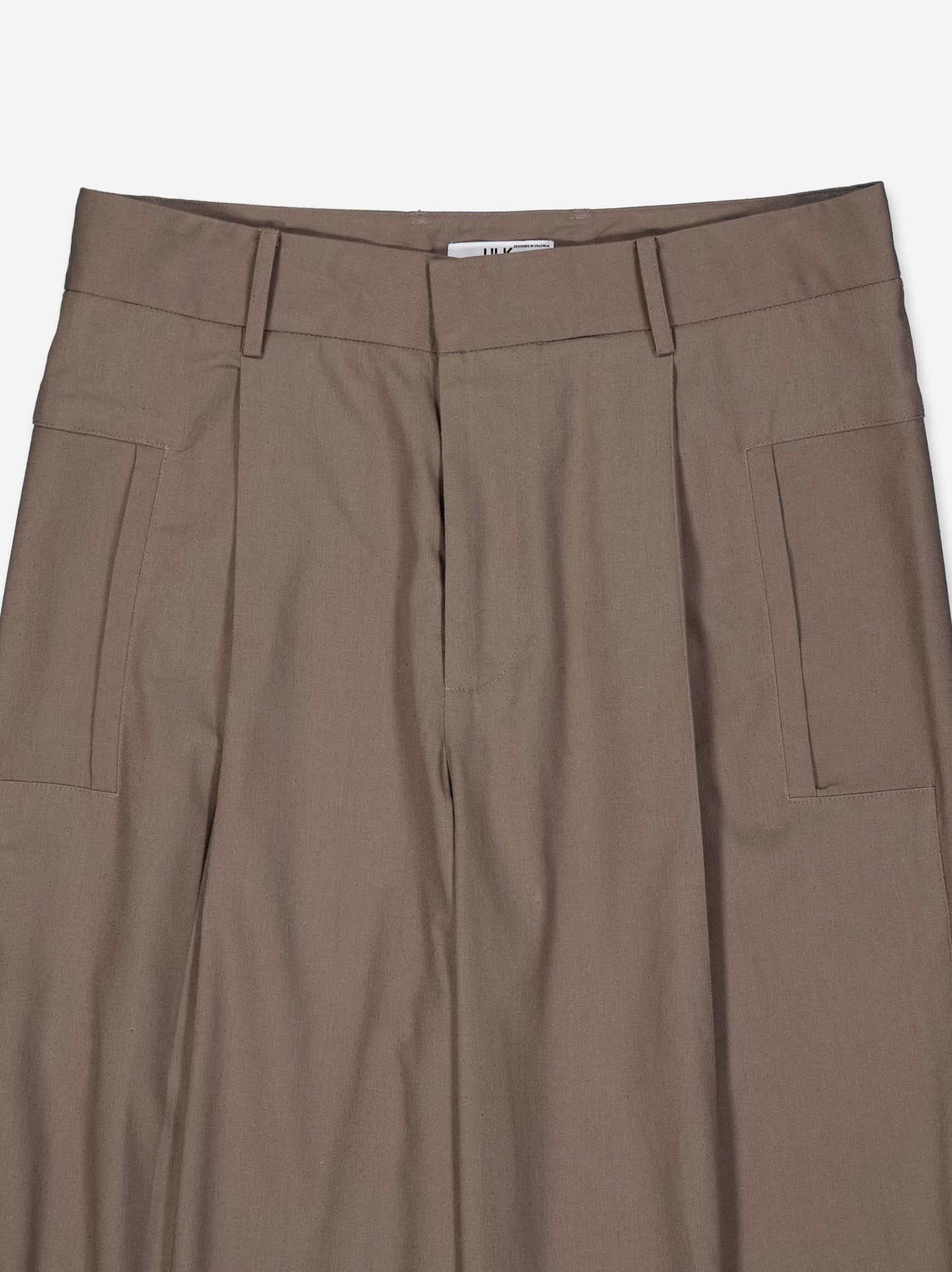 Pantalón fluido marrón bolsillo cuadrado Bobu