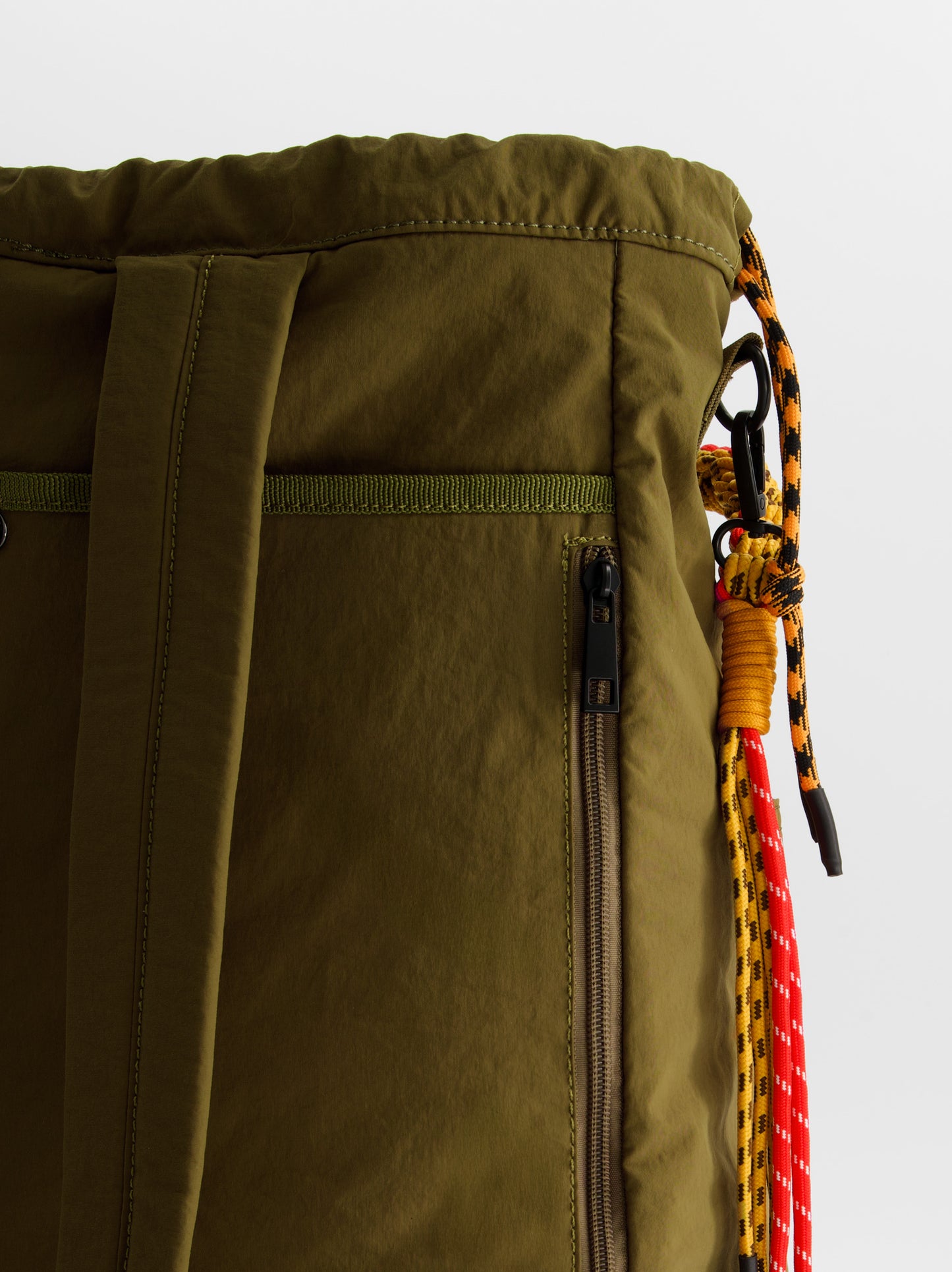 Bolso-mochila convertible con charm - Rocket