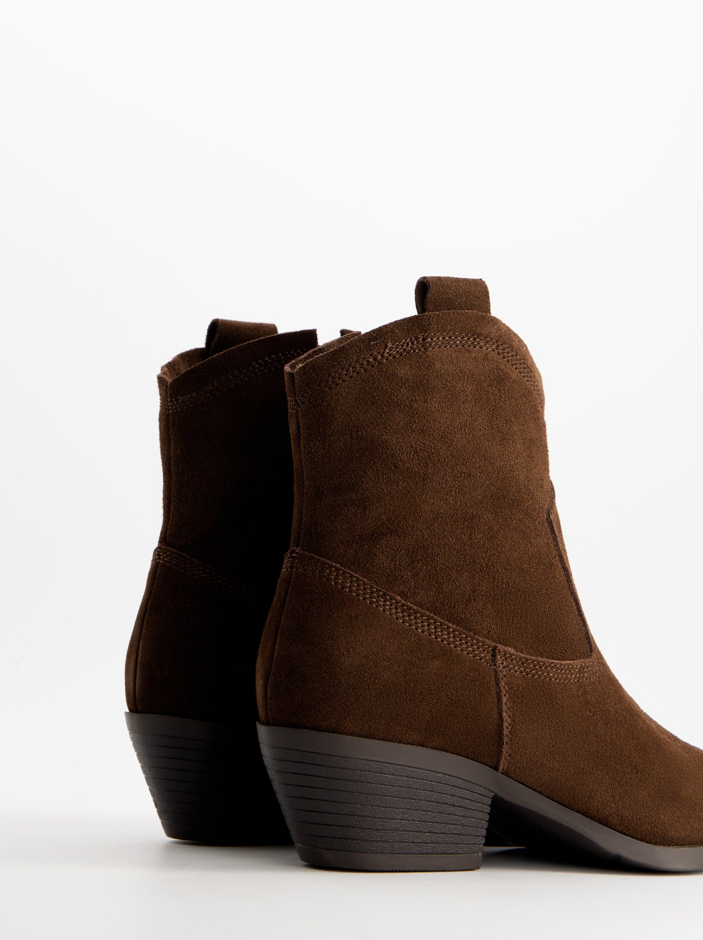 Botines cowboy de ante con tacón - Aroa