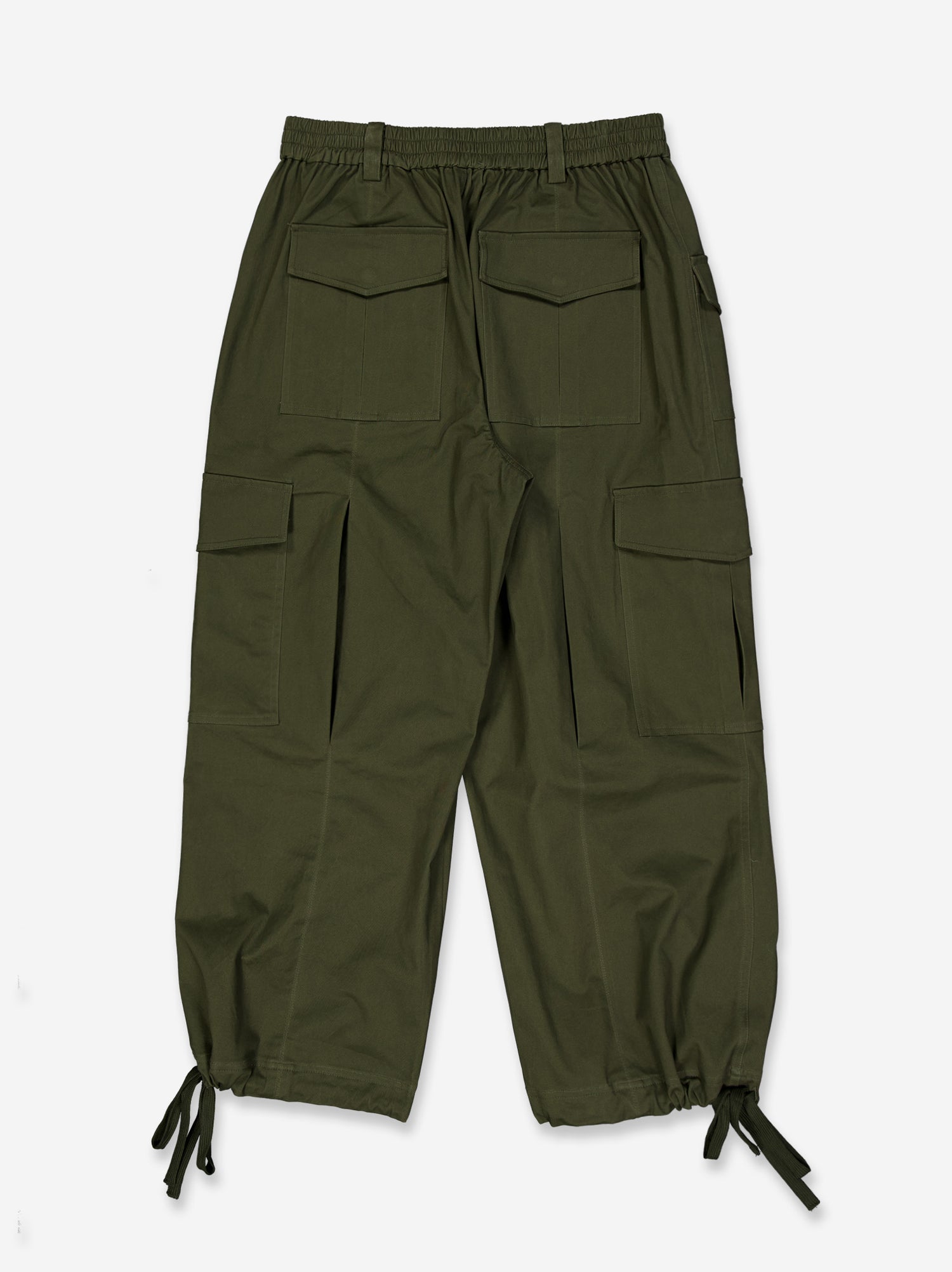 Pantalón cargo verde con bajo ajustable y bolsillos Breeze