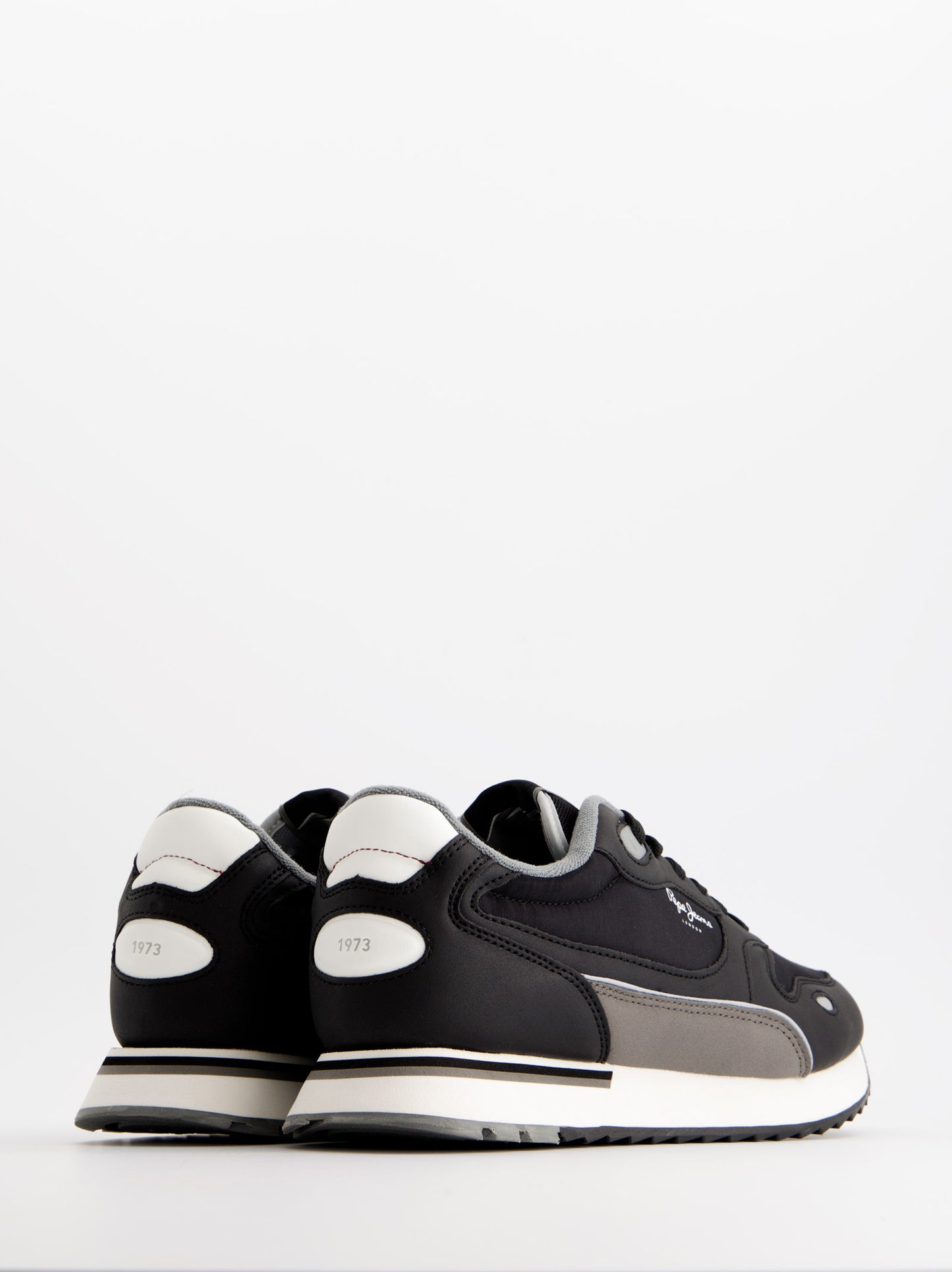 Zapatillas negras de hombre - Pepe Jeans Bexley W25