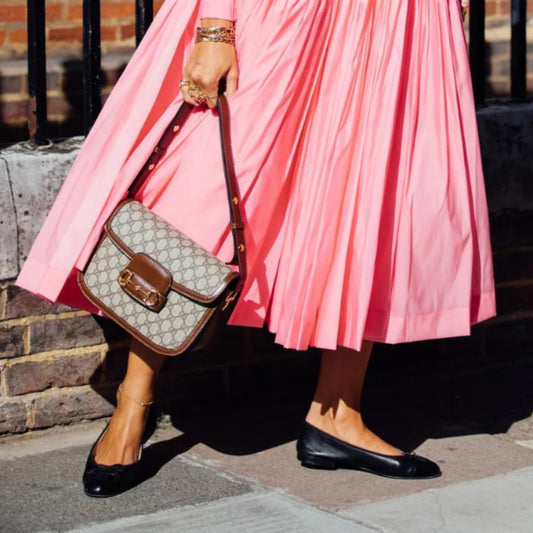 SI TU LOOK DE INVITADA ES CON ZAPATO PLANO, ACERTARÁS CON ESTAS BAILARINAS DE PIEL