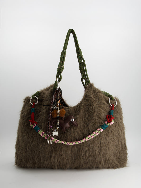 Bolso tote de pelo con charms - Fuzzy