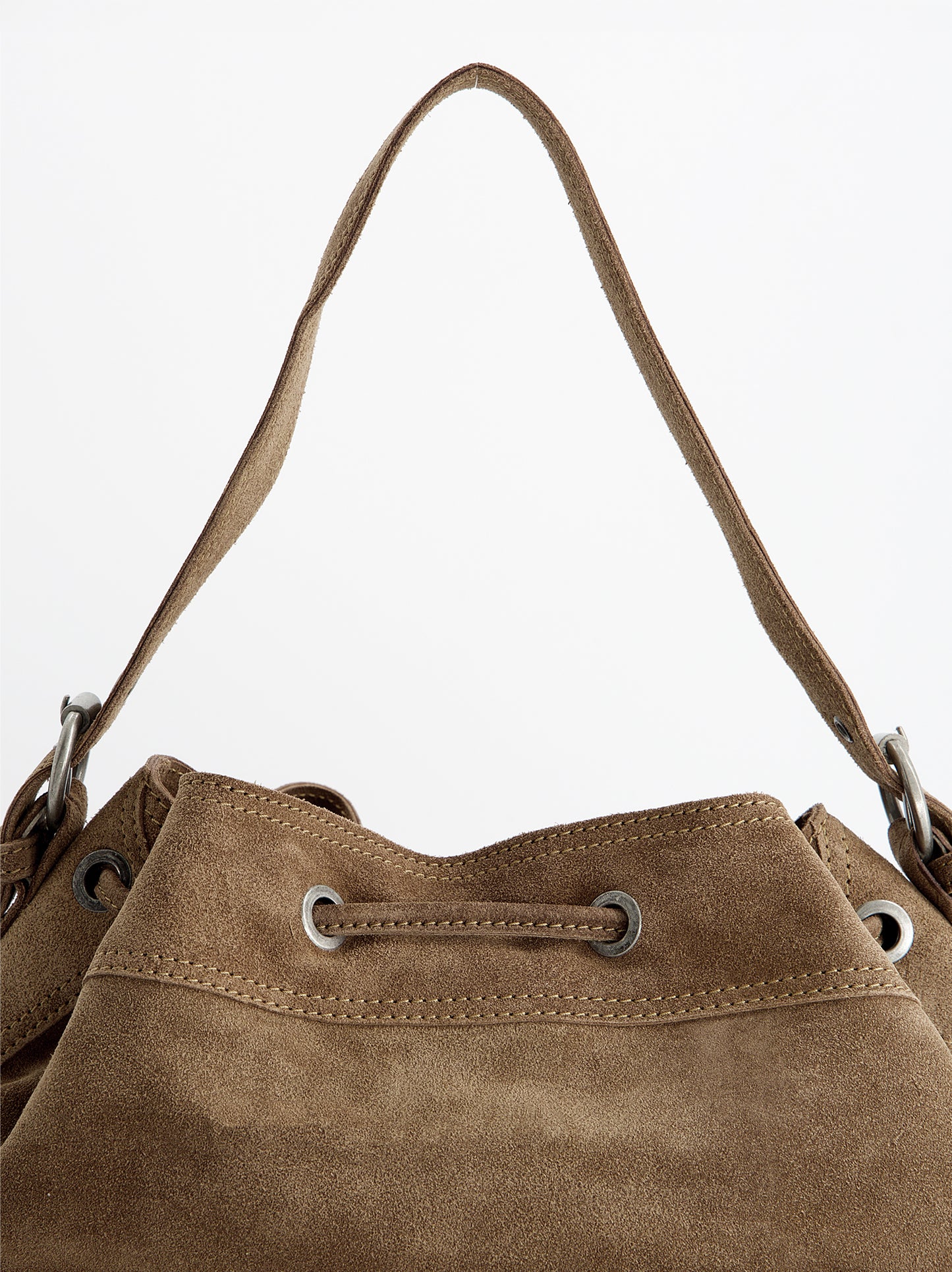 Bolso bucket de piel cierre ajustable - Pomelie