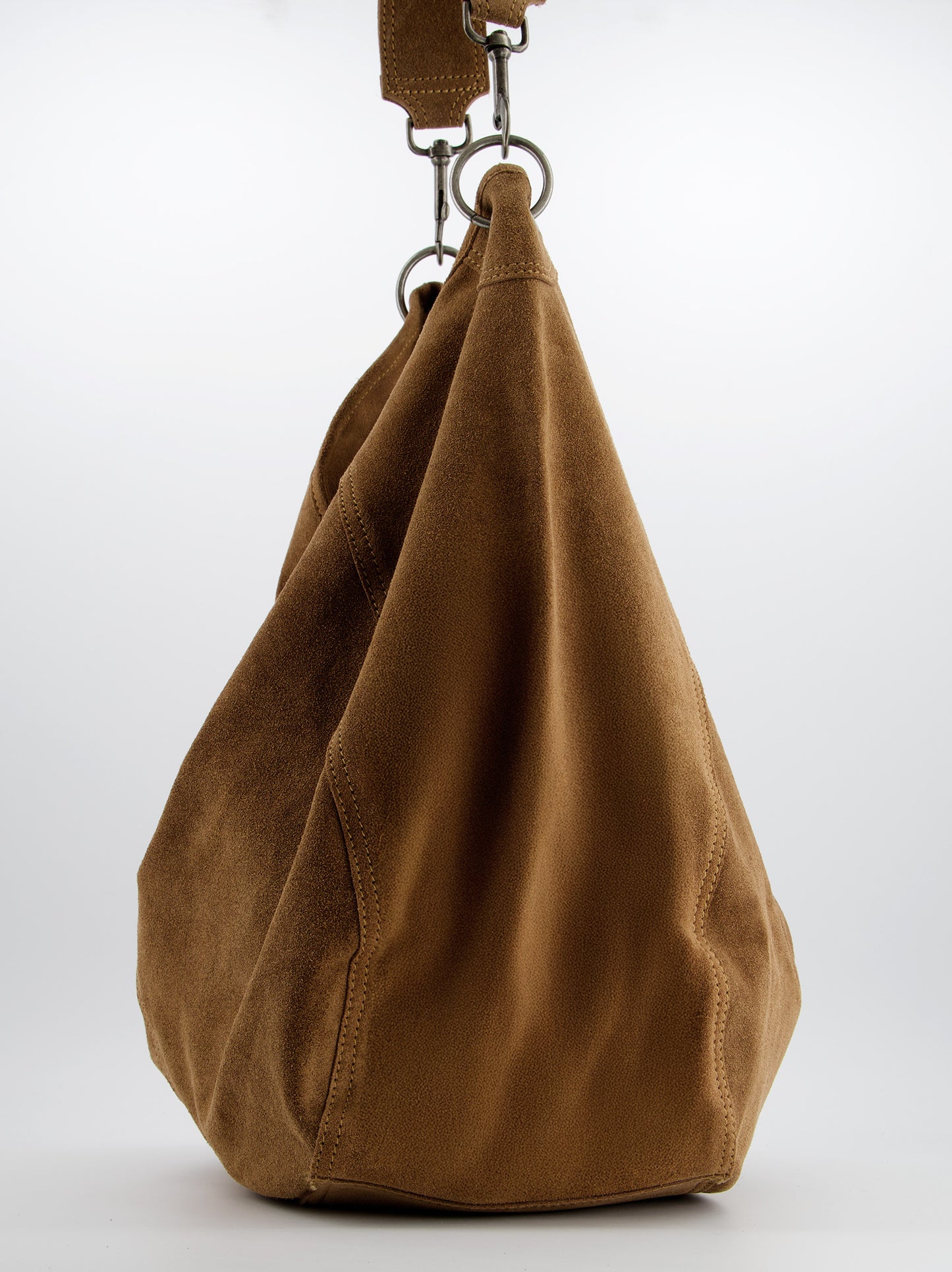 Bolso hobo en ante con mosquetones - Apris