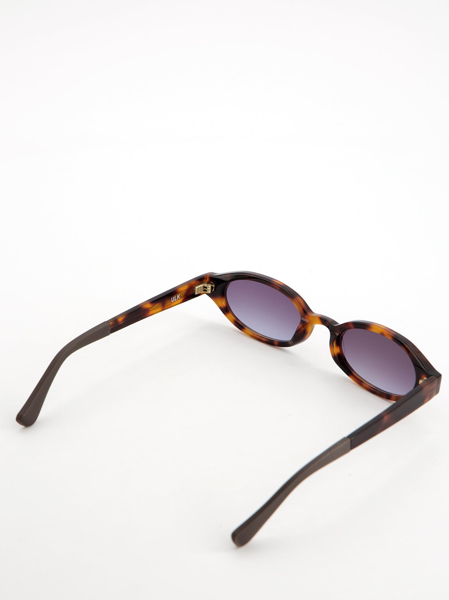 Gafas de sol ovaladas carey con lente lila - Newcom