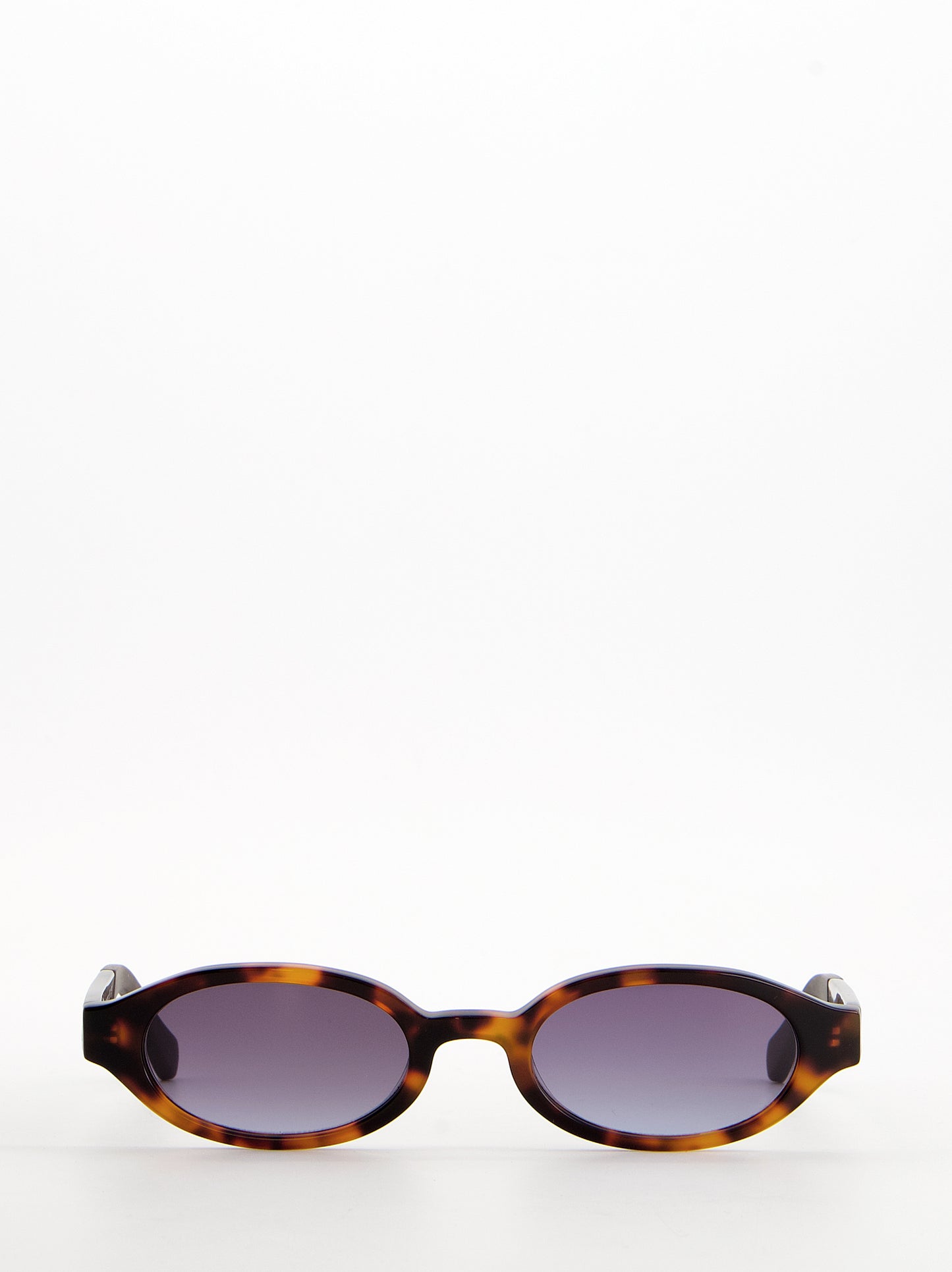 Gafas de sol ovaladas carey con lente lila - Newcom