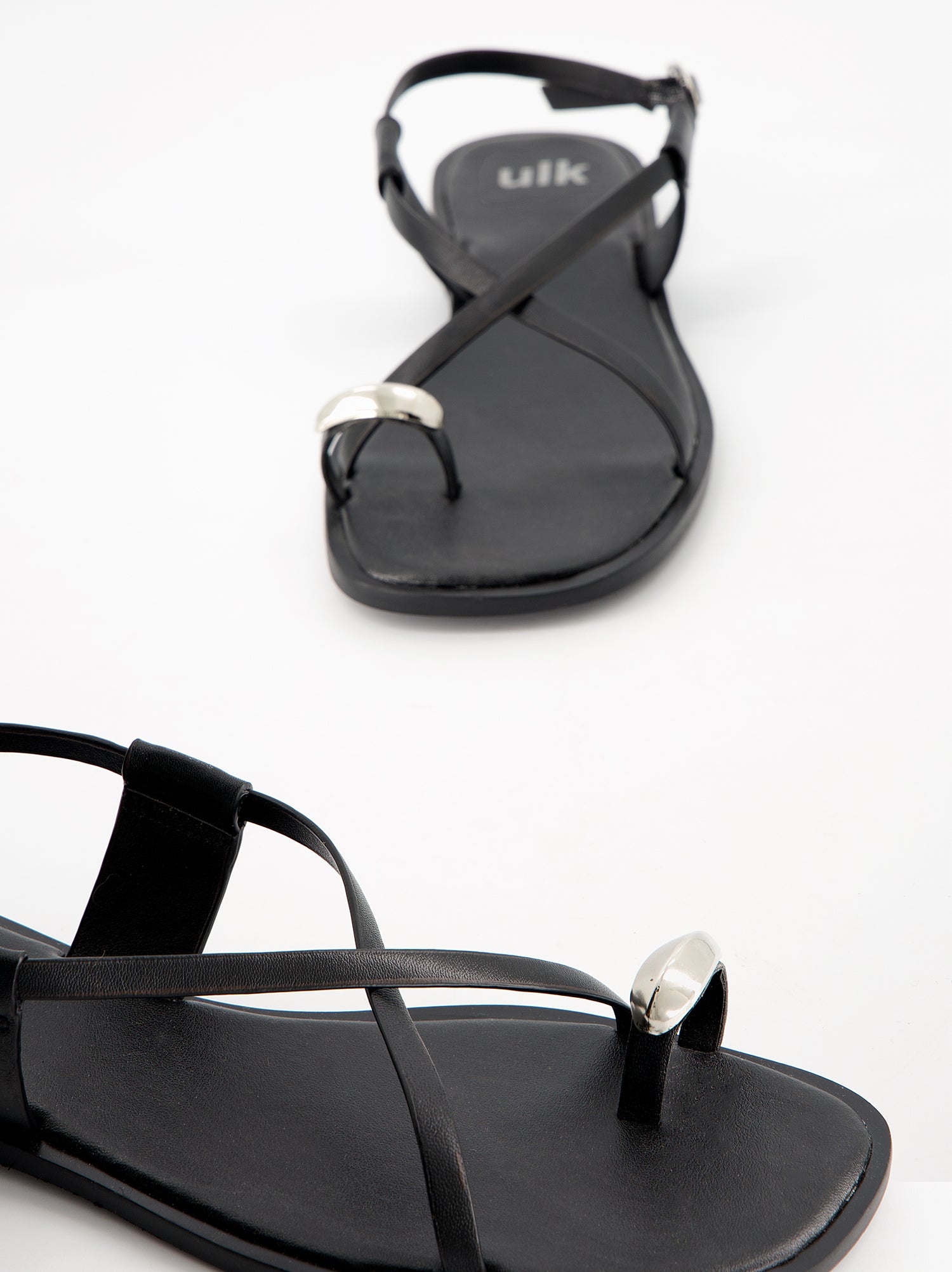 Sandalias de tiras en piel - Ossy