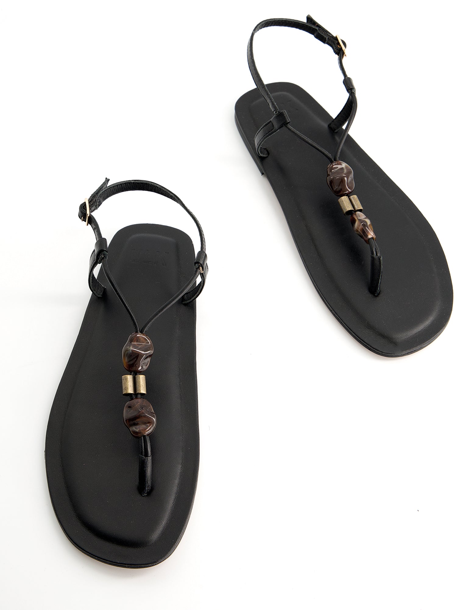 Sandalias de piel con cuentas - Arena
