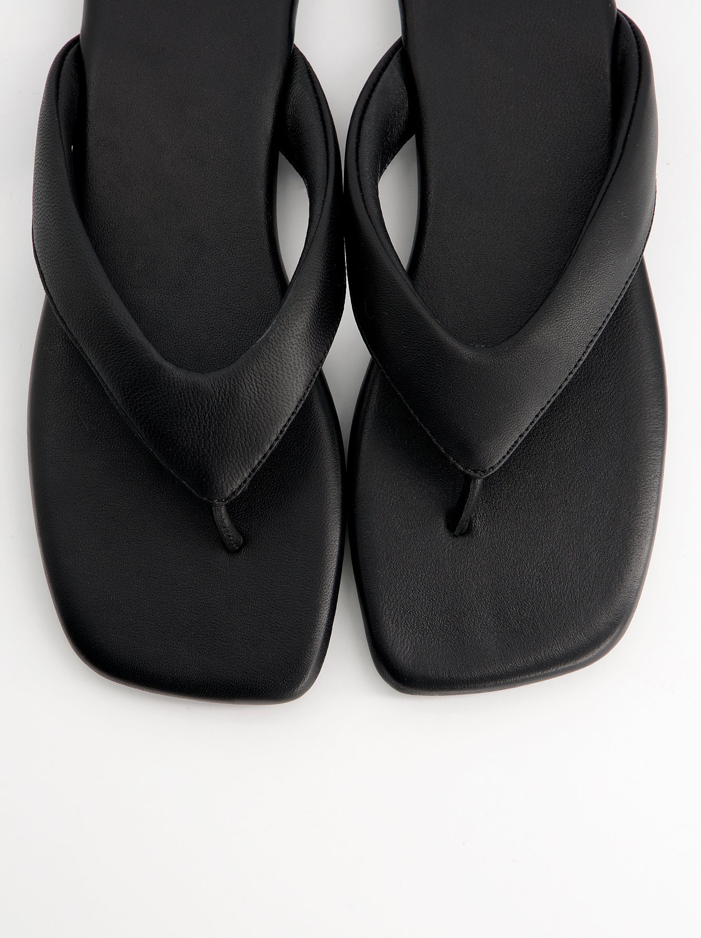 Sandalias cuadradas de dedo en piel - Zaya