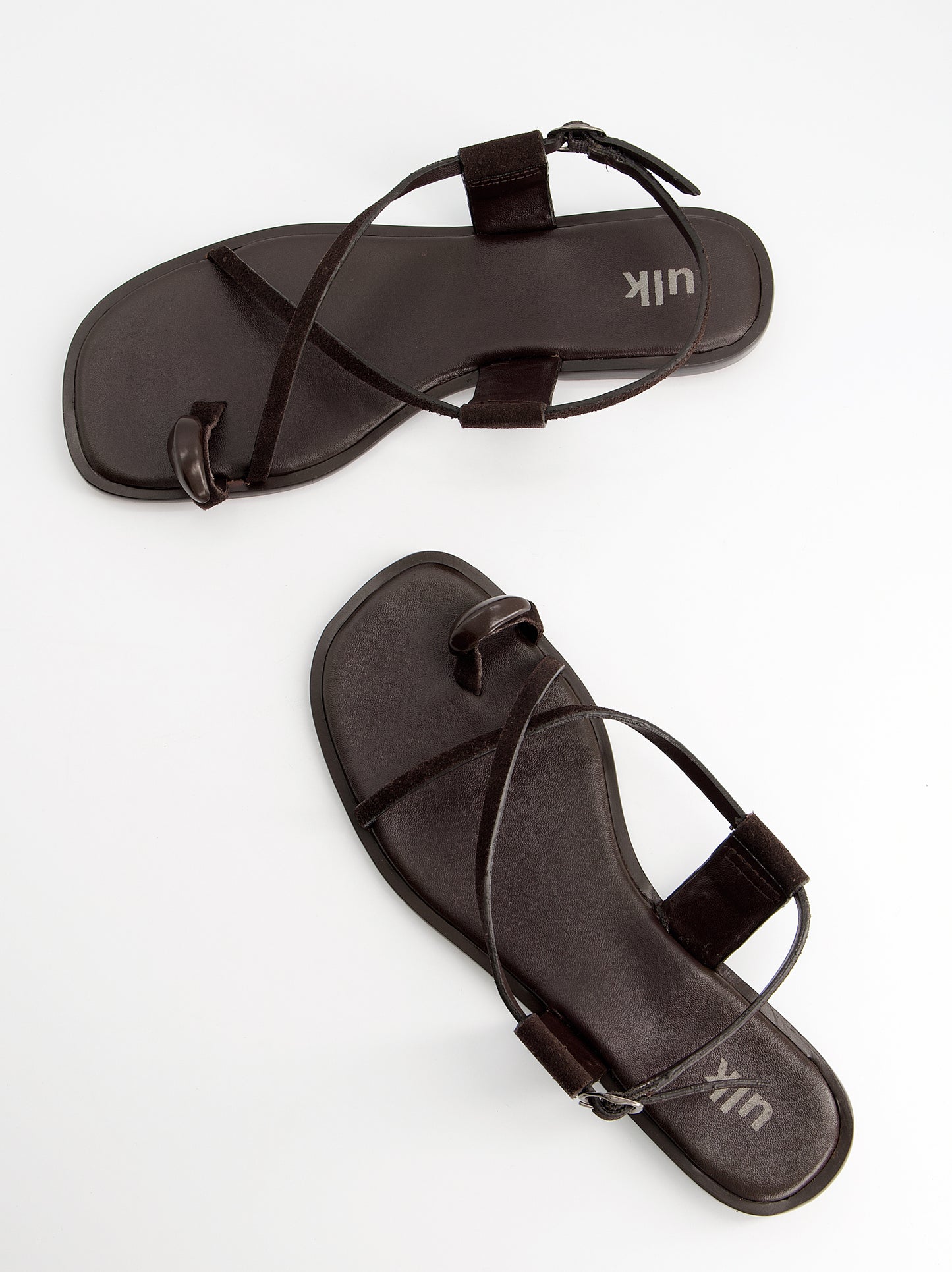 Sandalias de tiras en piel - Ossy