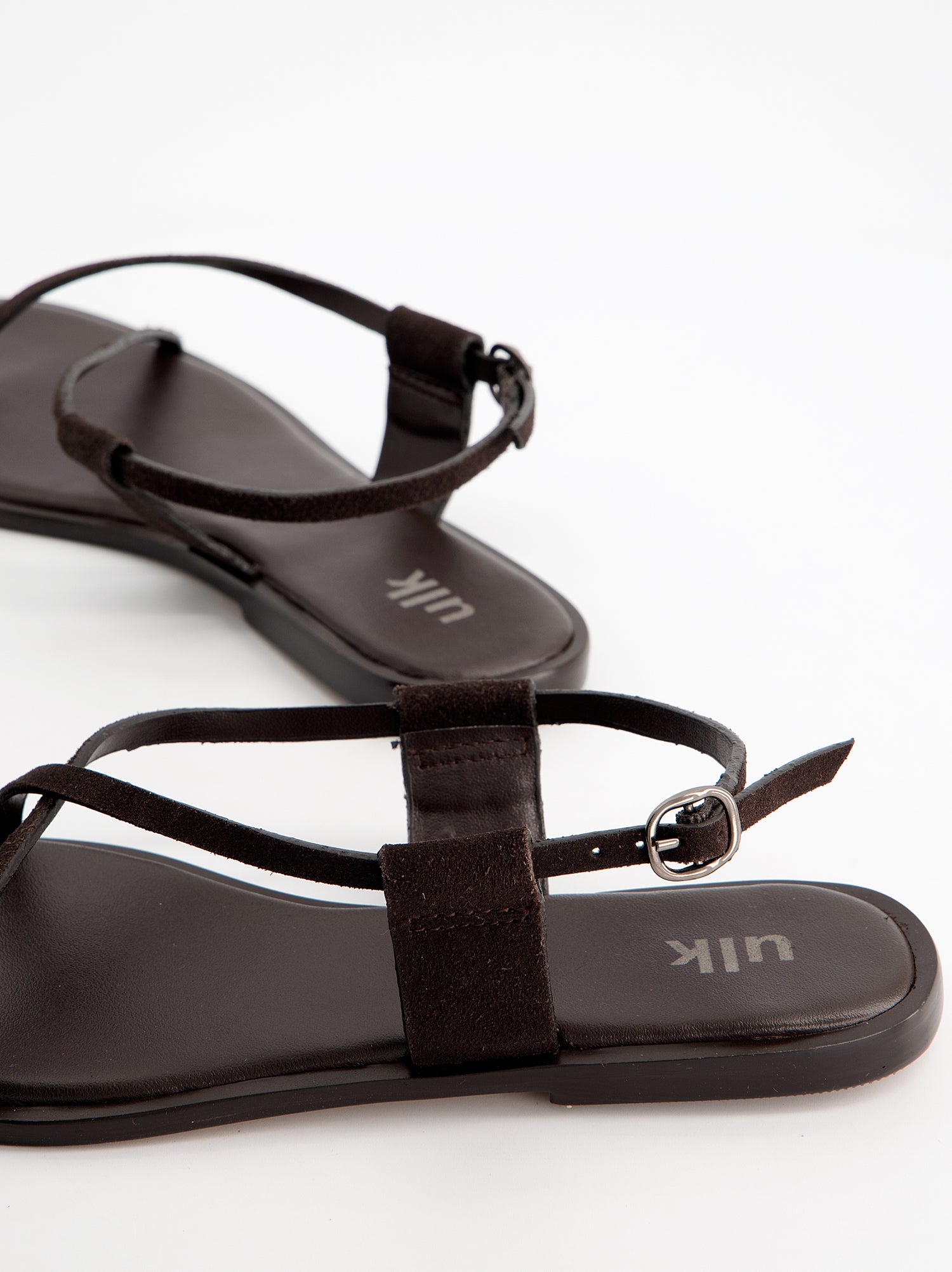 Sandalias de tiras en piel - Ossy