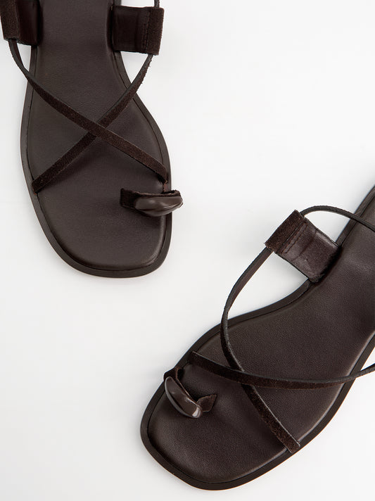 Sandalias planas detalle metálico - Ossy