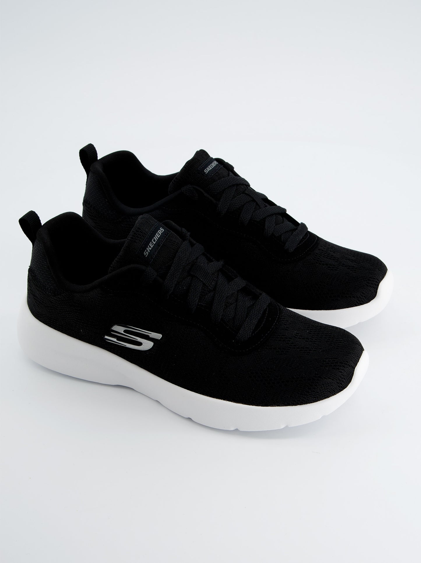 Skechers Deportivas Negras Con Suela Blanca