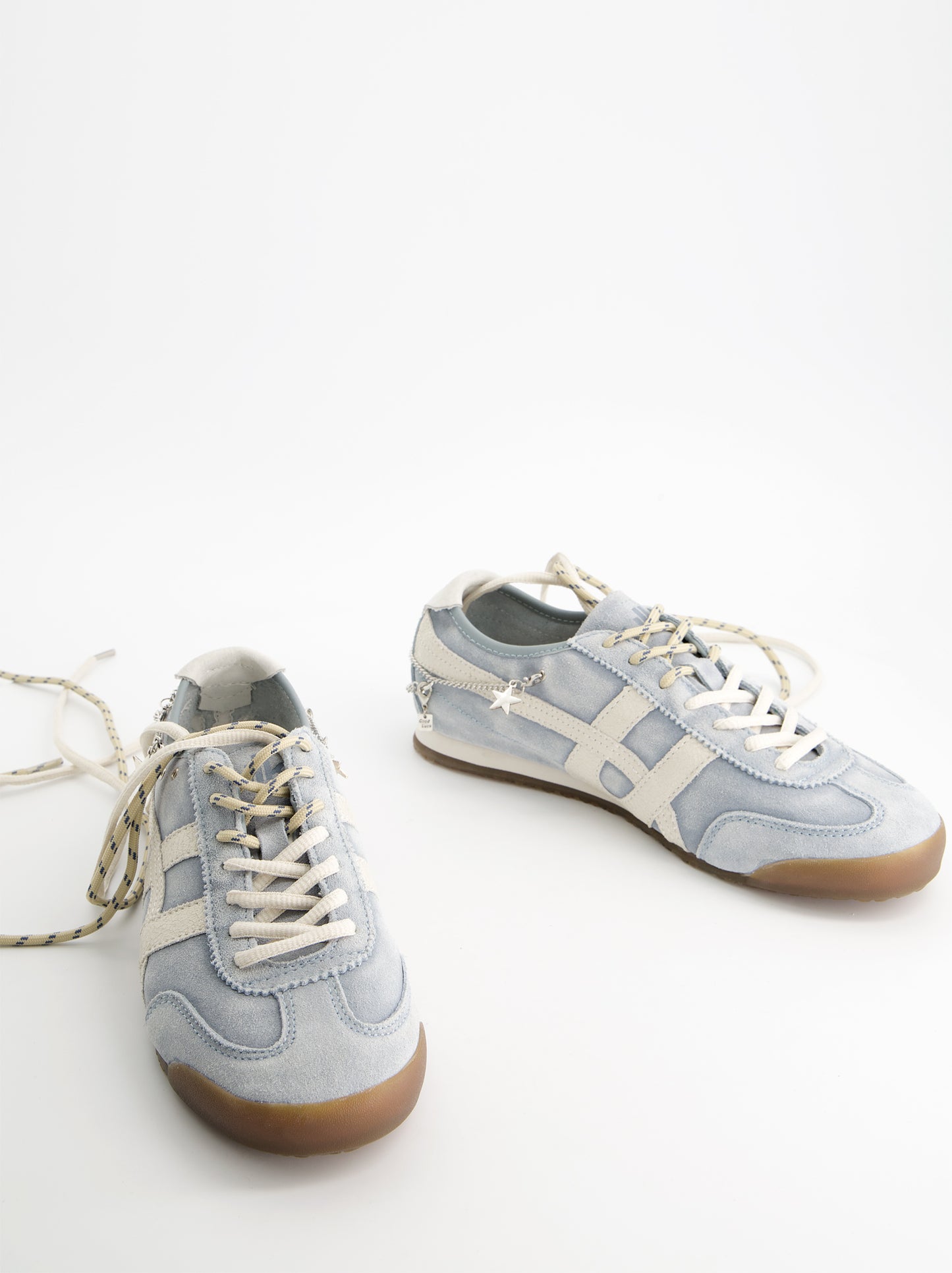 Vintage suede sneakers with charms - Onyx