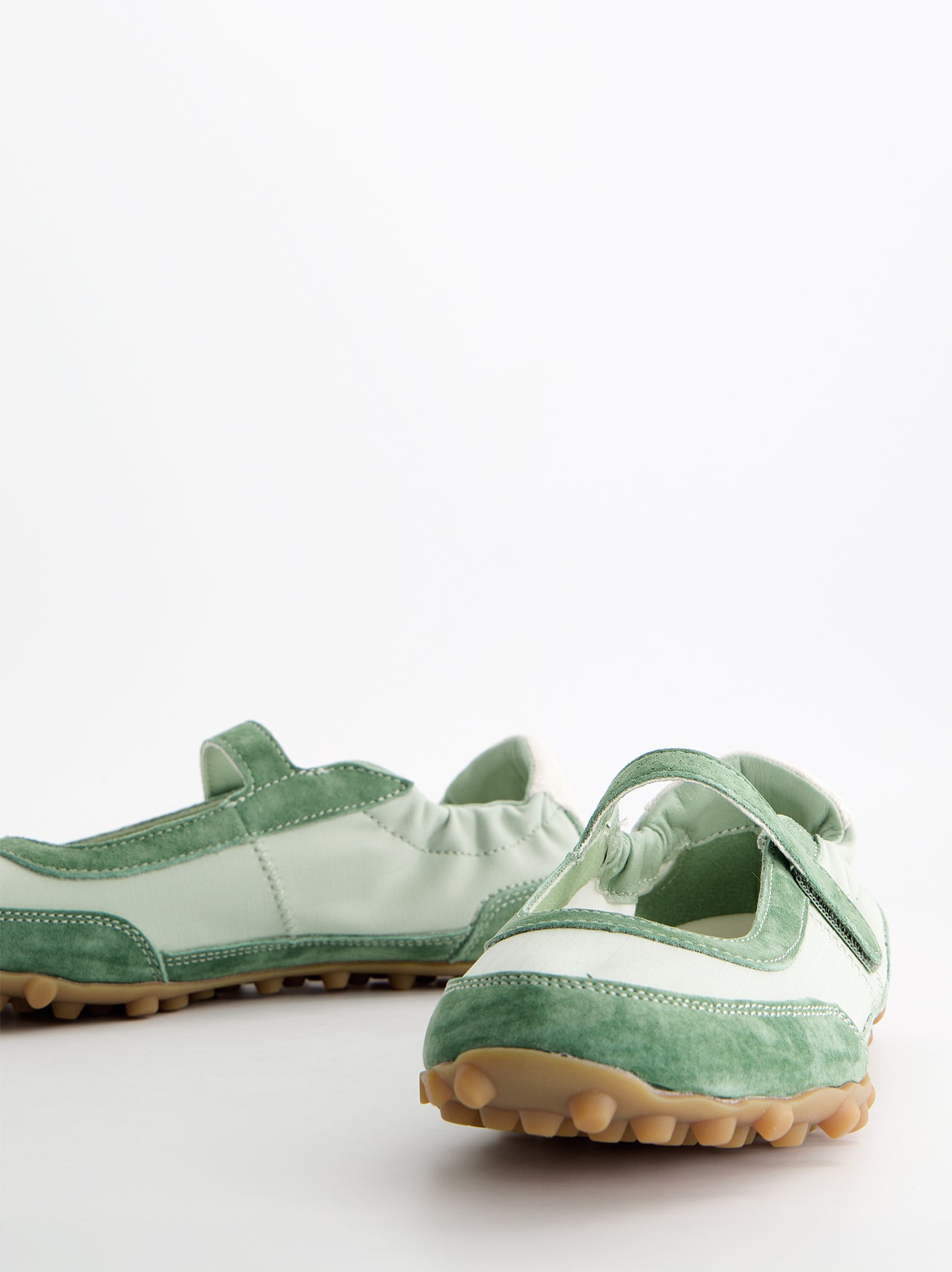 Bailarinas deportivas fruncidas de ante - Krown