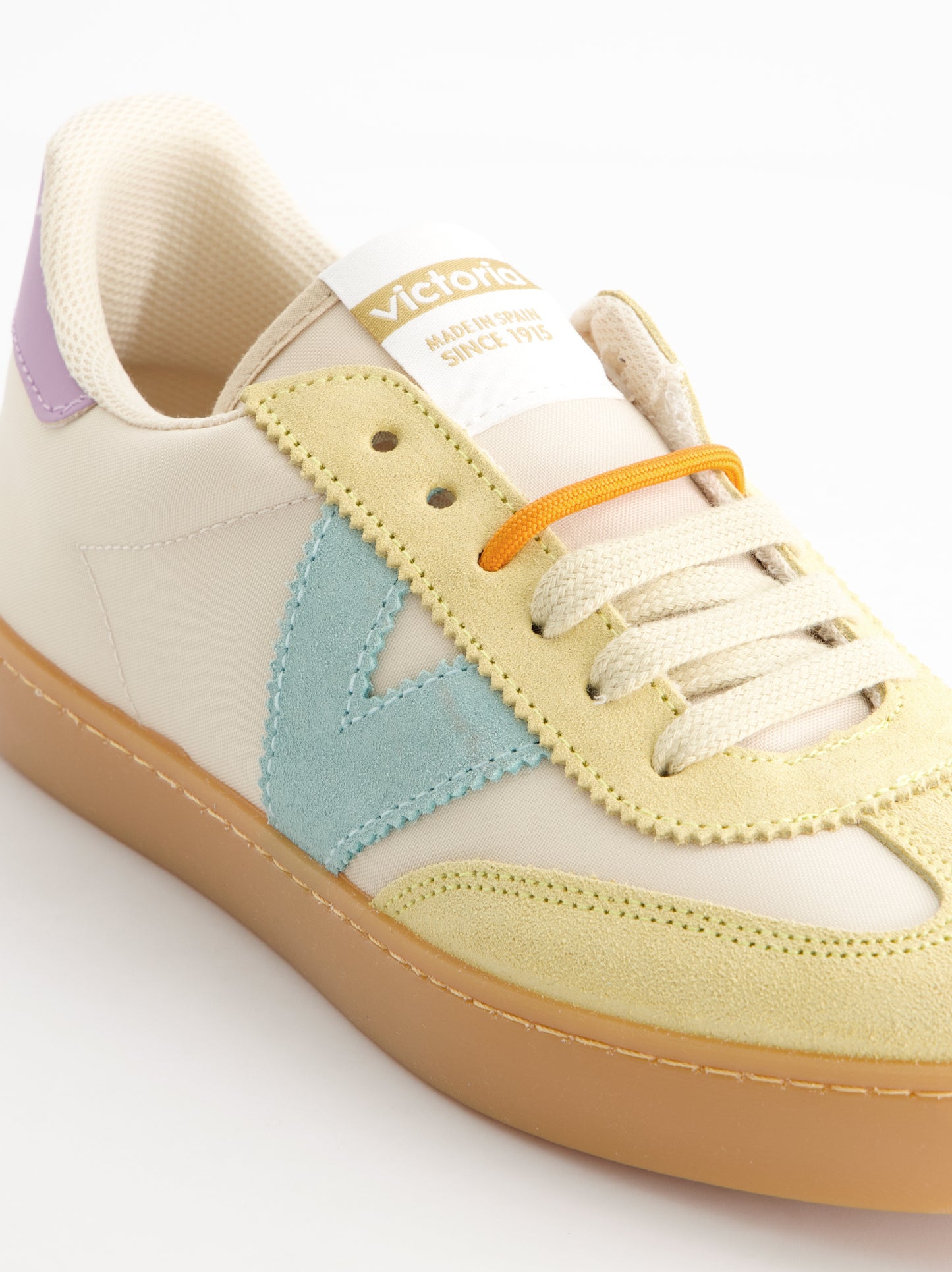 Zapatillas retro detalles en ante - Victoria Berlín
