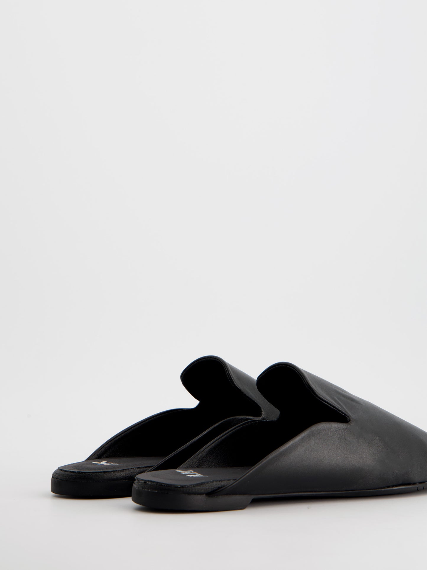 Mocasines mule de piel negros - Rakesh