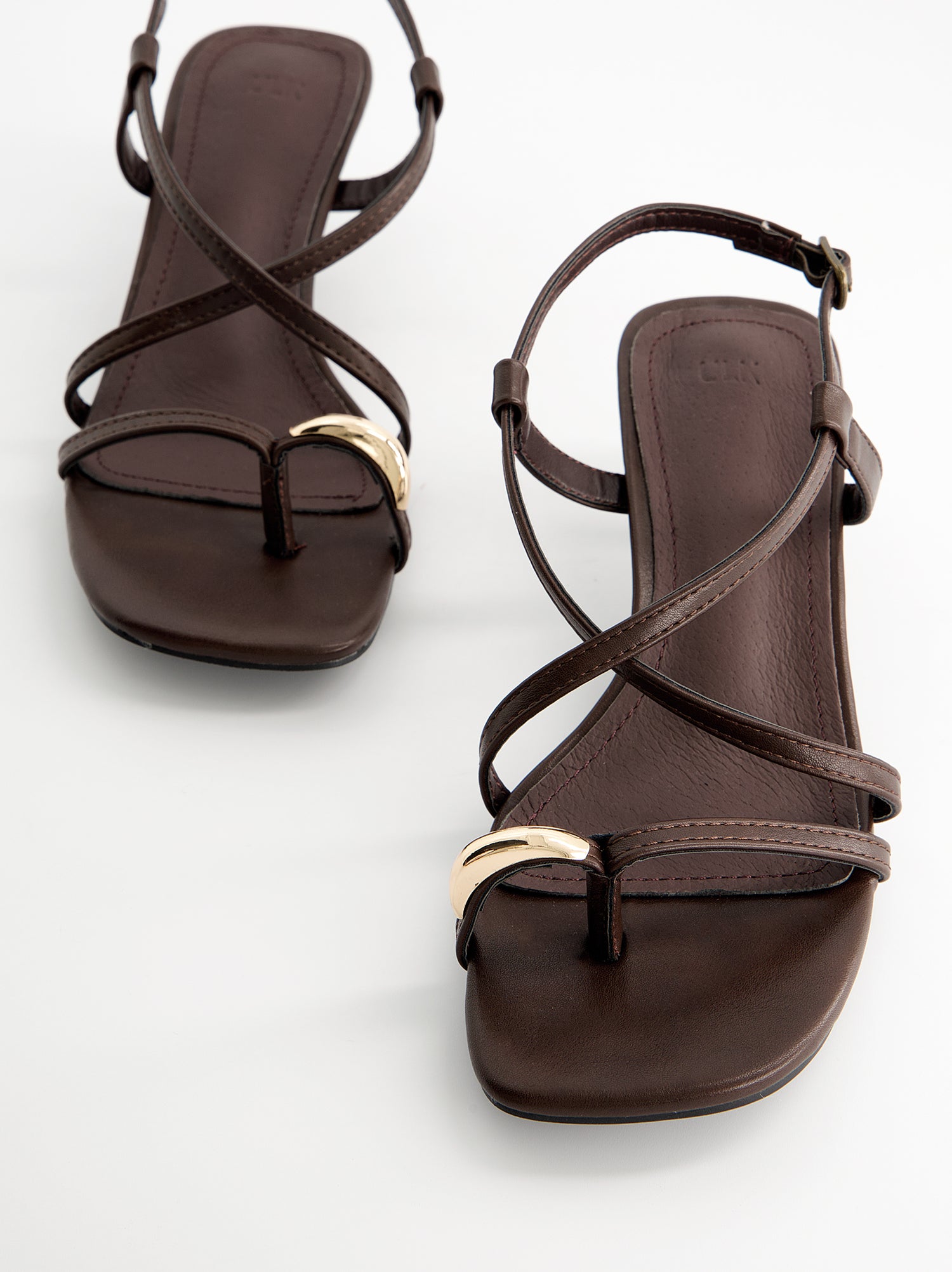 Sandalias tiras finas tacón bajo - Regee