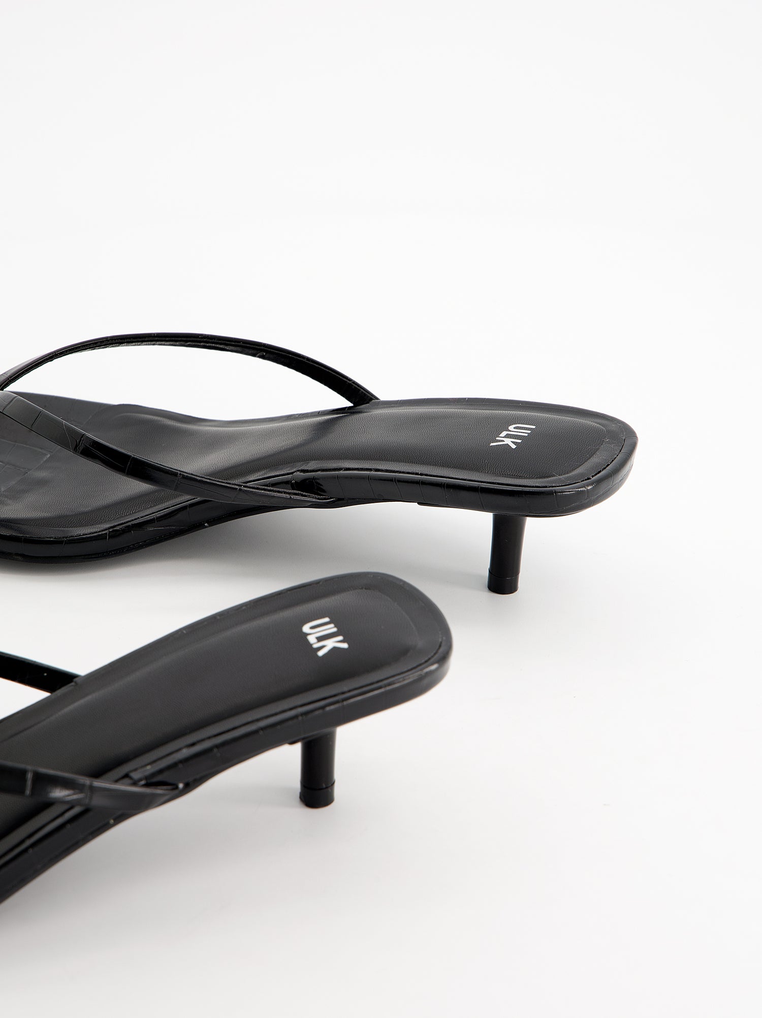 Sandalias de dedo con tacón mini - Arlet