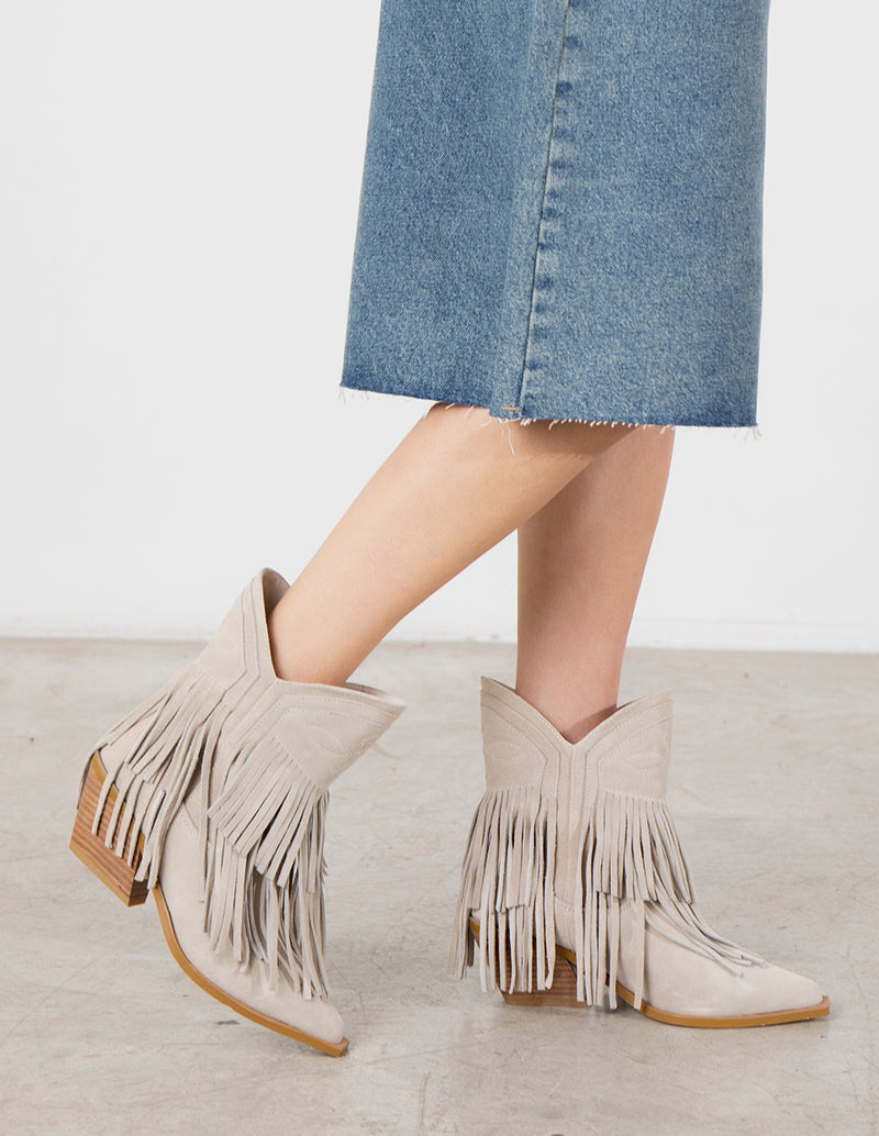 Ulanka Trueno - Leather ankle boots with fringes