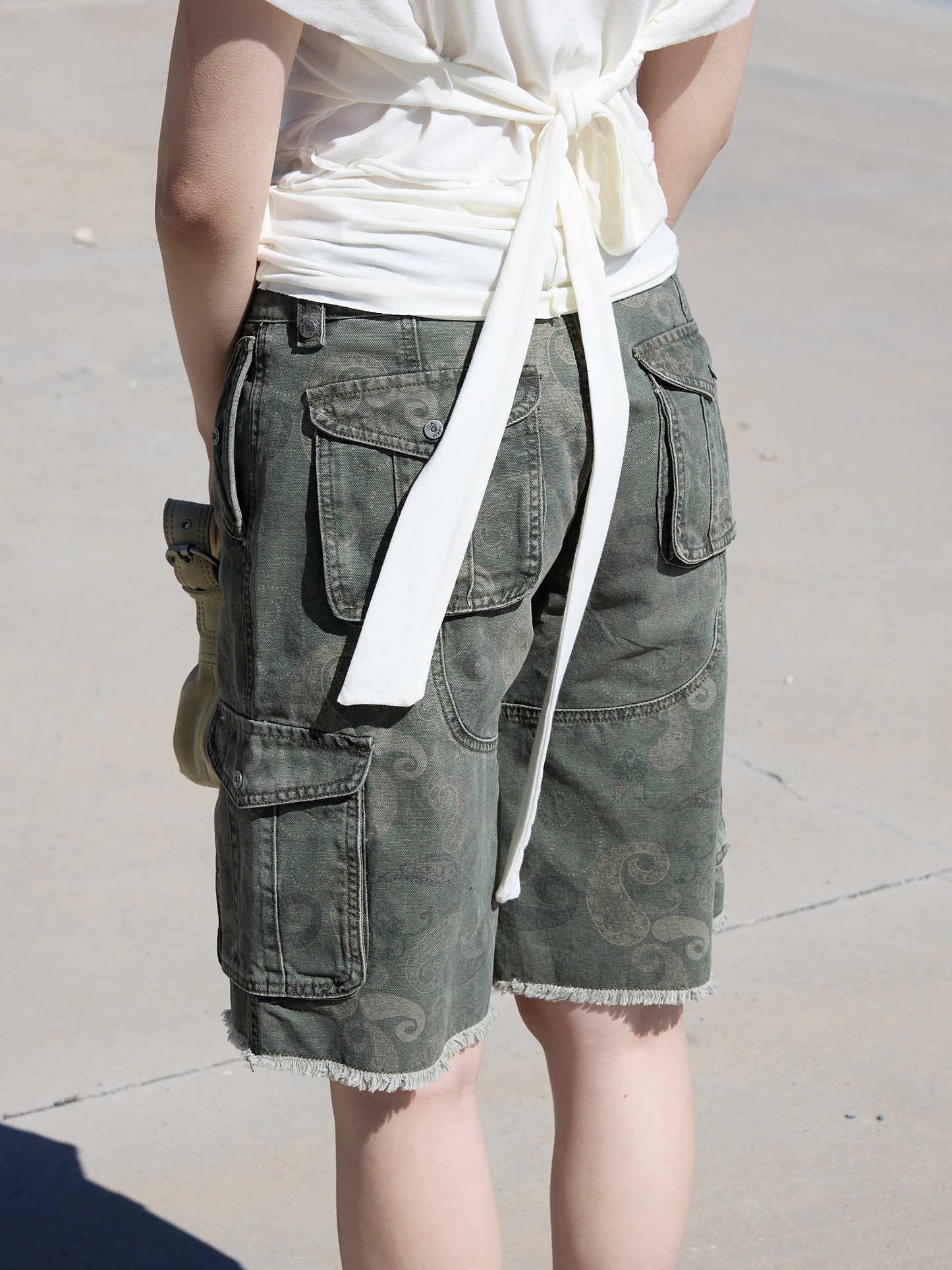 Green Bermuda shorts with paisley print - Bruce