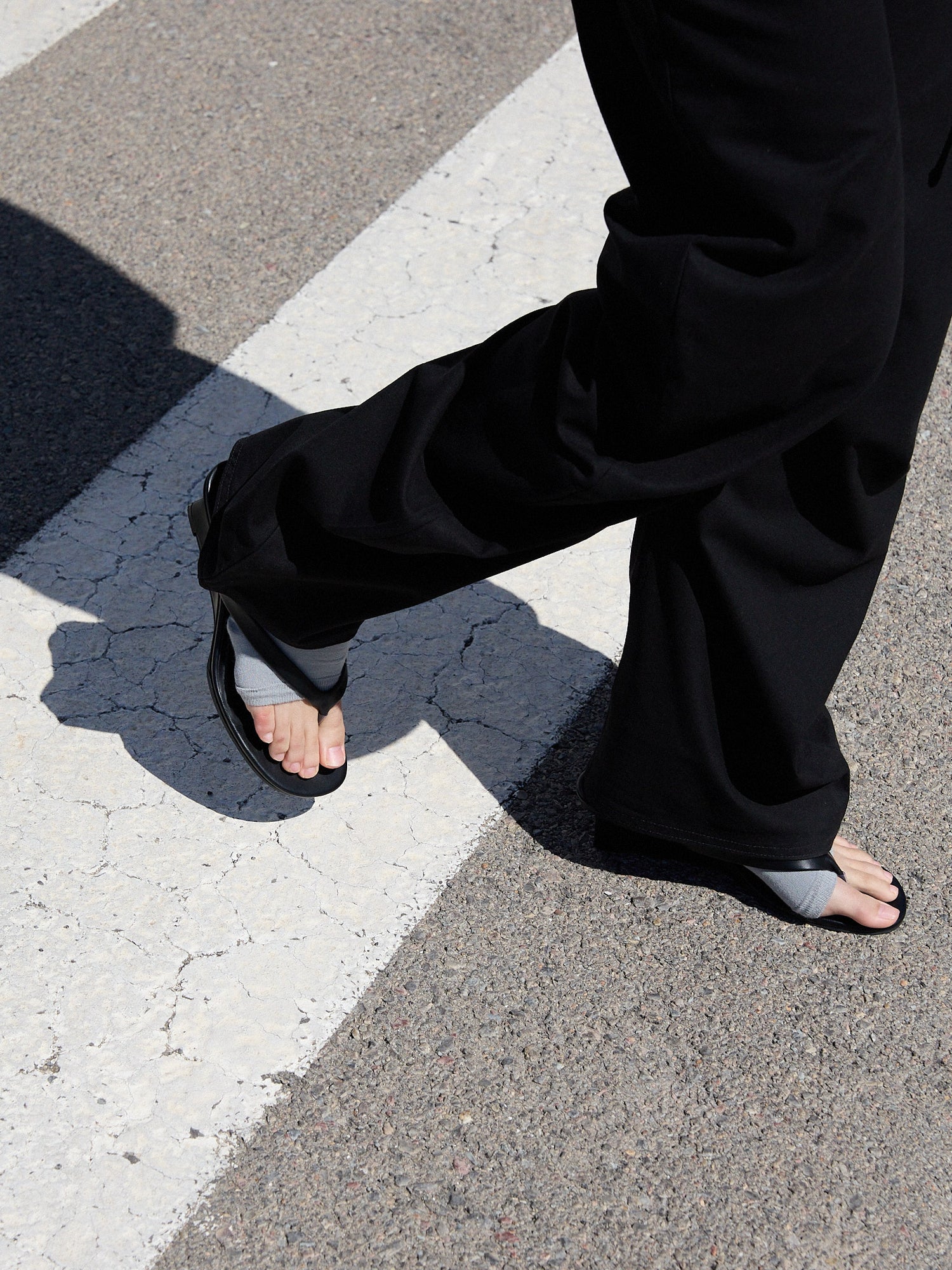 Pantalón de pernera curva negro - Jones
