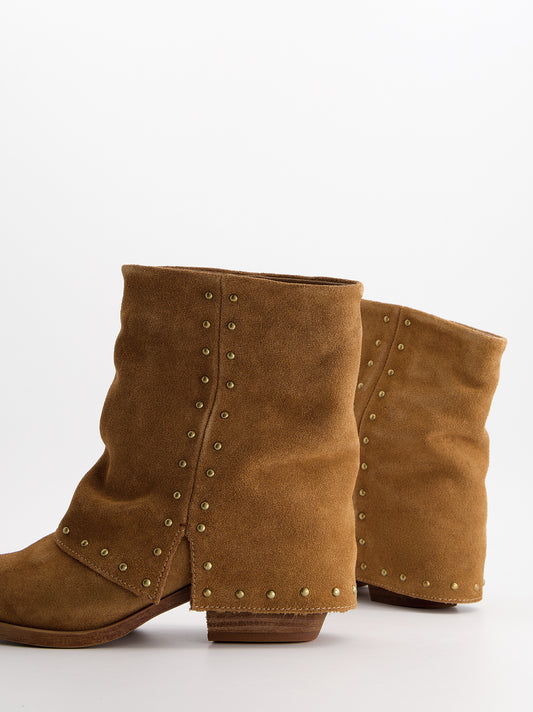 Botines cowboy de ante con tachuelas - Conar