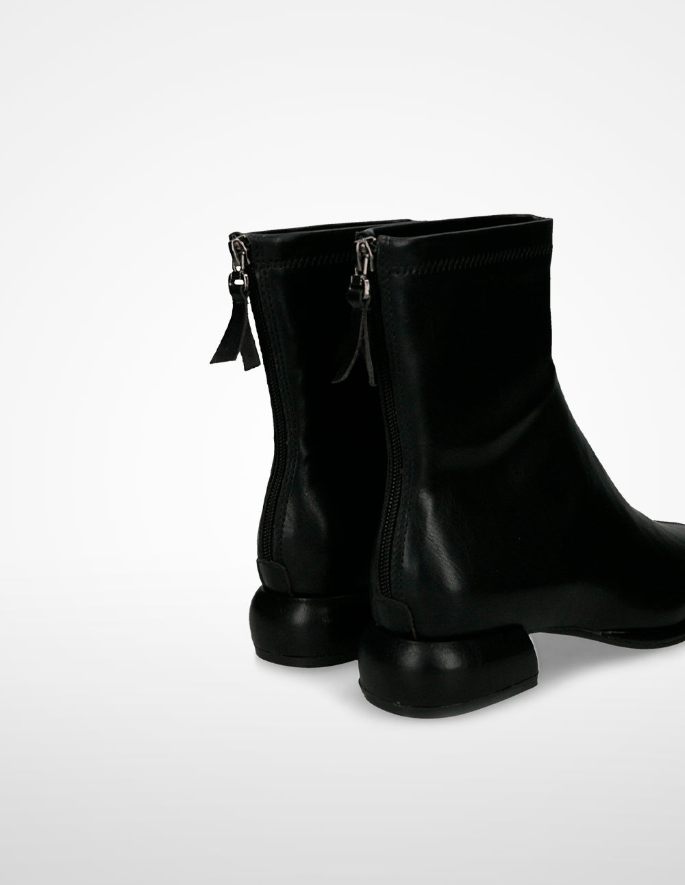 Essentials by Ulanka Emery - Ankle boots