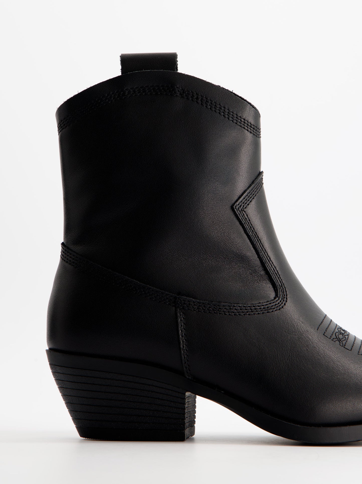 Botines cowboy de piel con tacón - Aroa