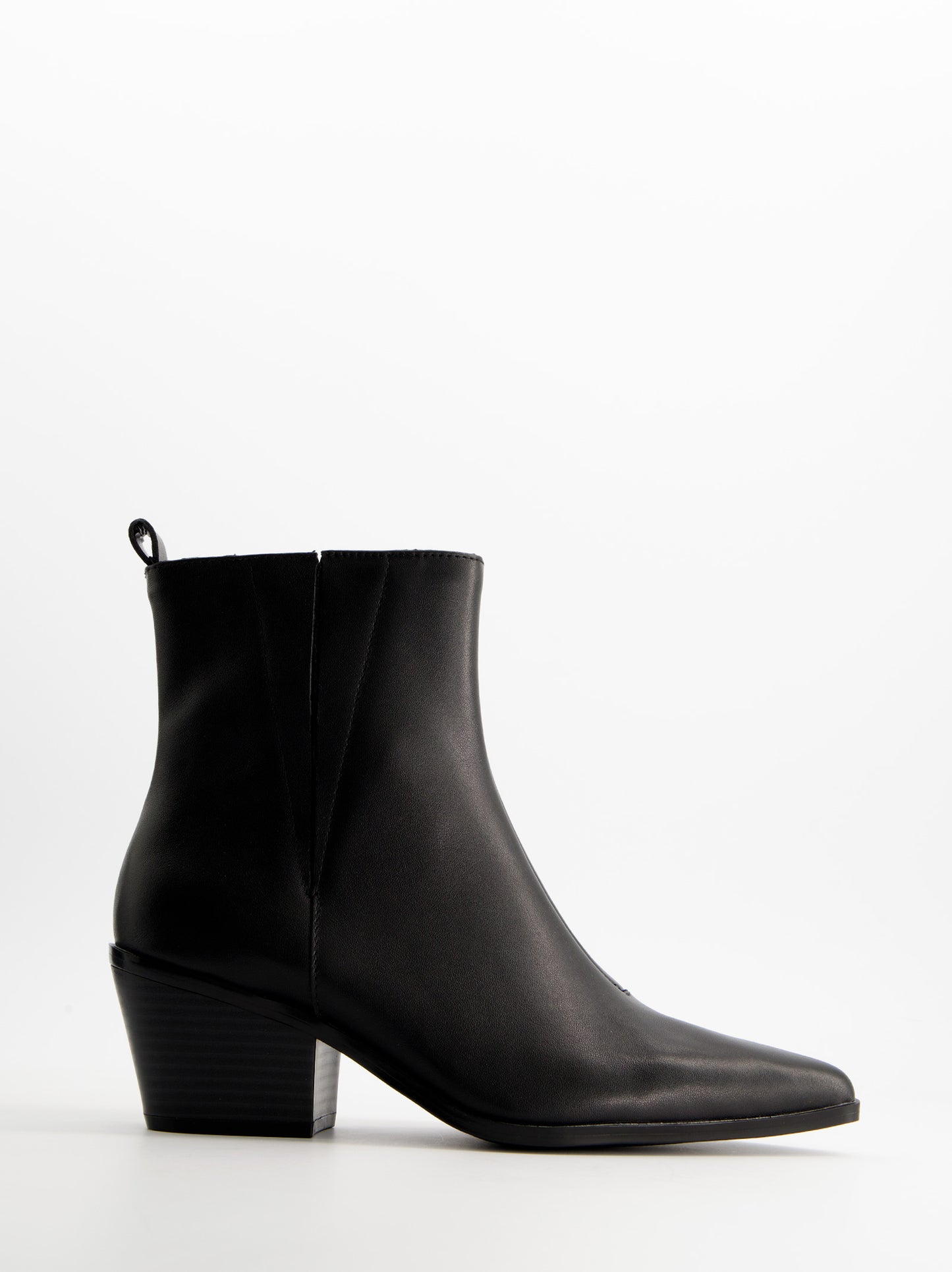 Botín de piel con tacón - Ainara