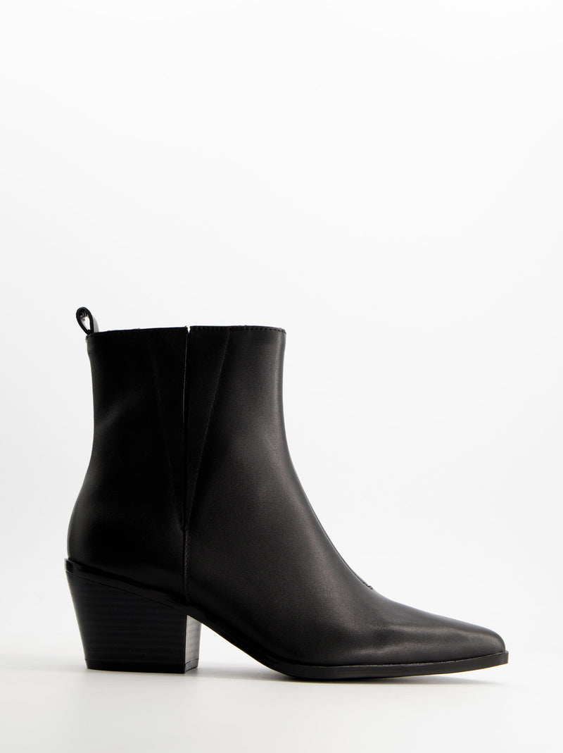 Botín de piel con tacón - Ainara