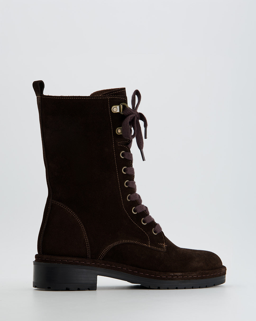 Botas militares de ante marrón con cordones