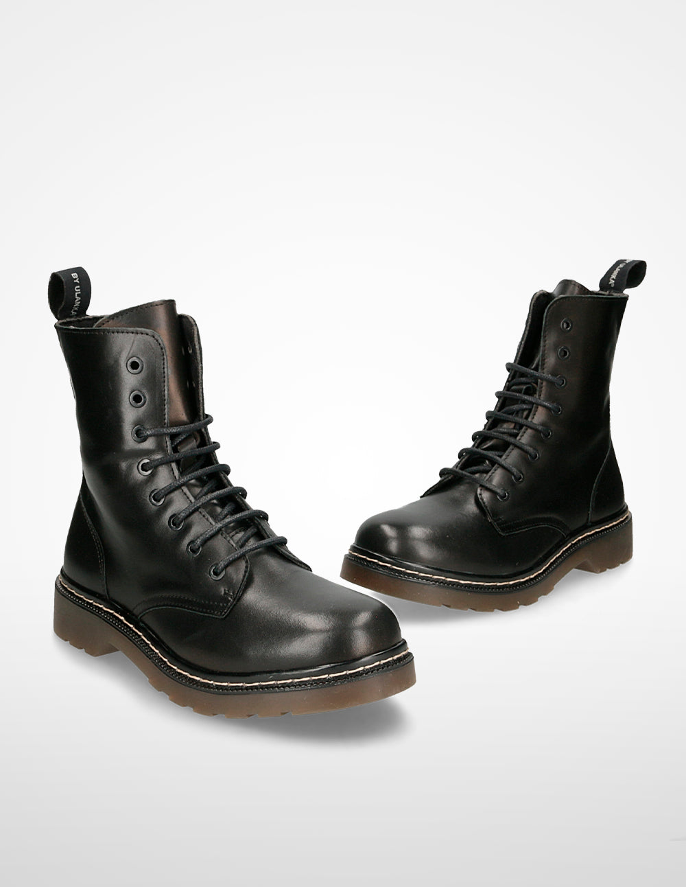 Musse and Cloud Efany - Botines militares