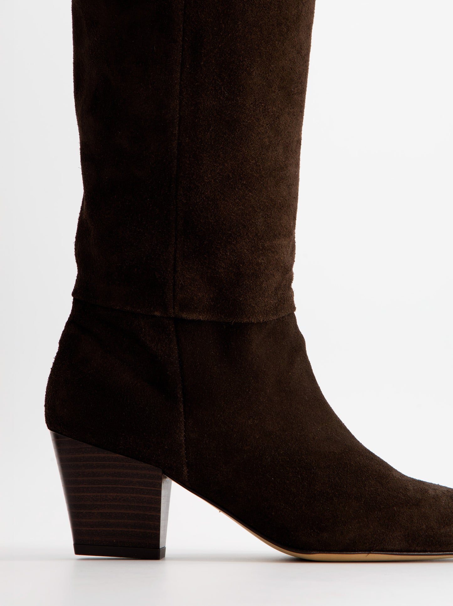 Botas altas de ante con tacón