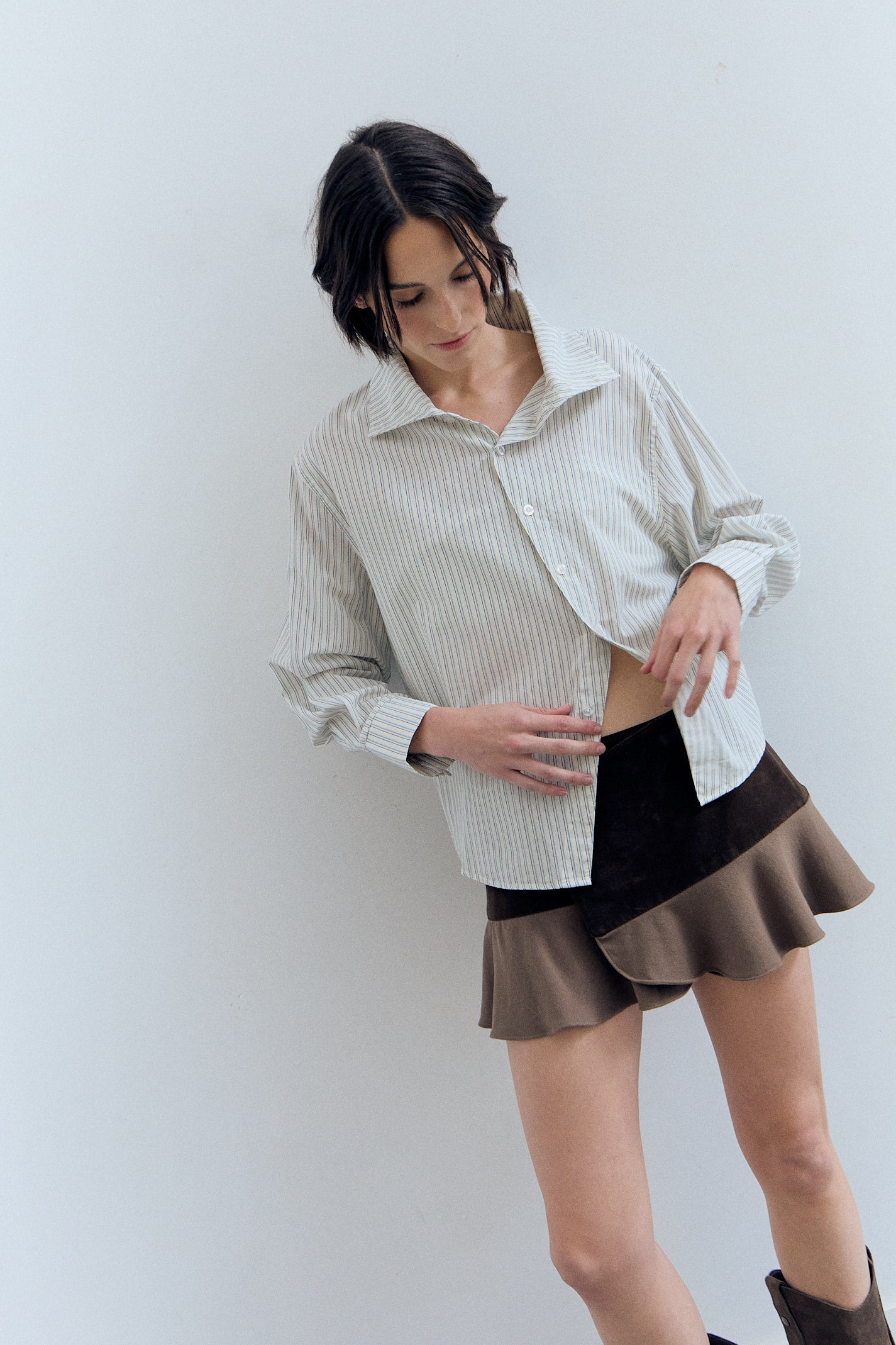 Falda mini cruzada con volantes - Liano