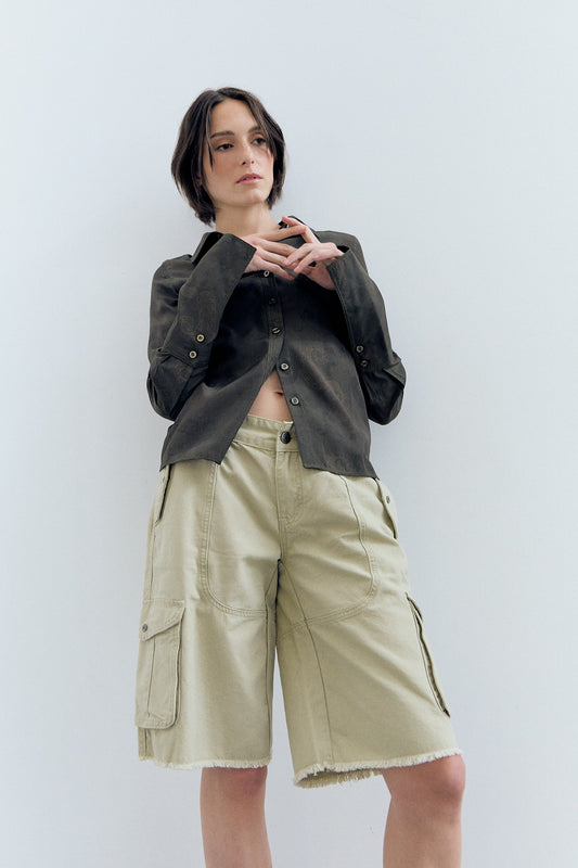Bermuda beige cargo con bolsillos - Bruce