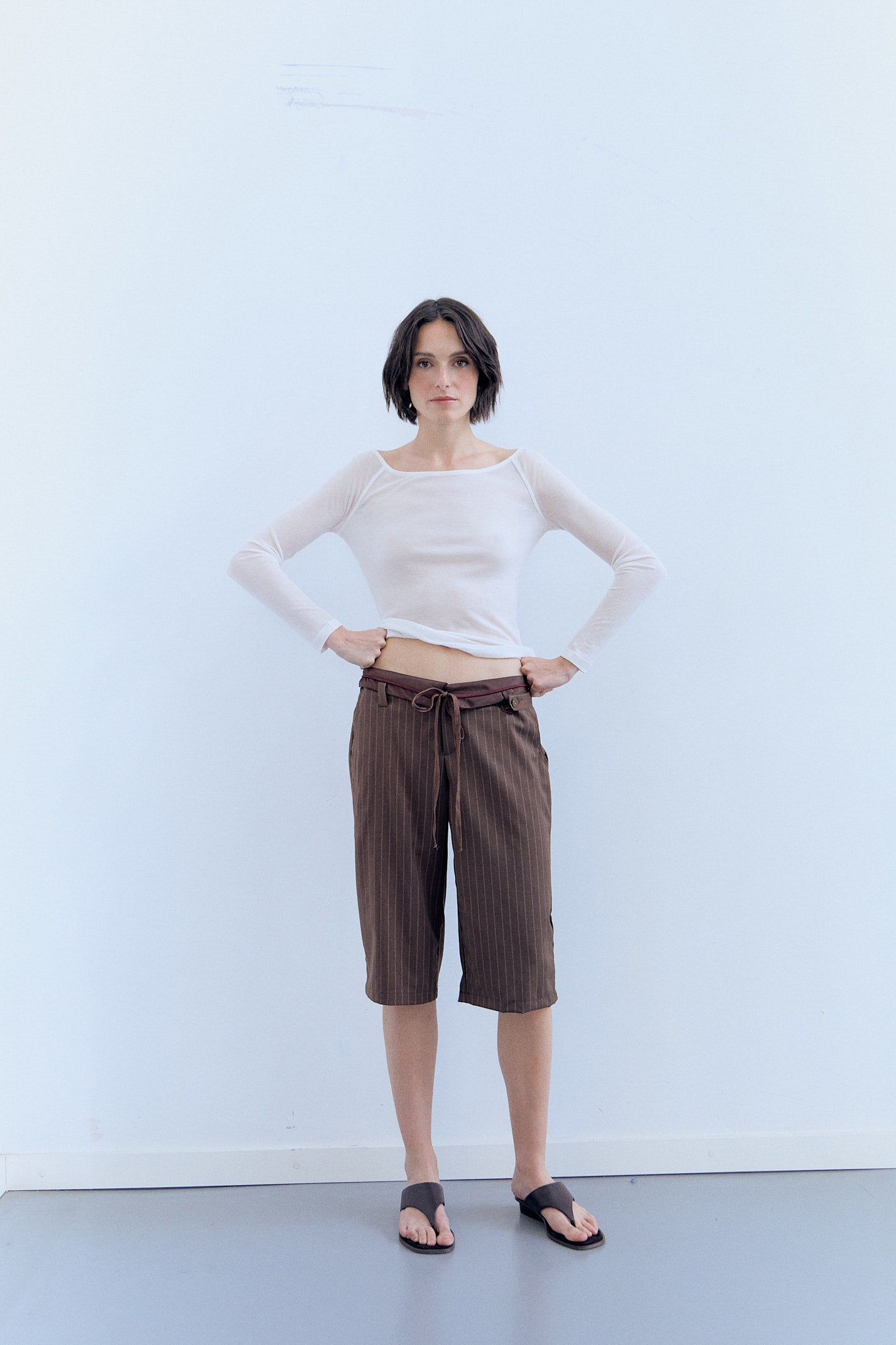 Pinstripe Bermuda shorts with side stripe - Iria