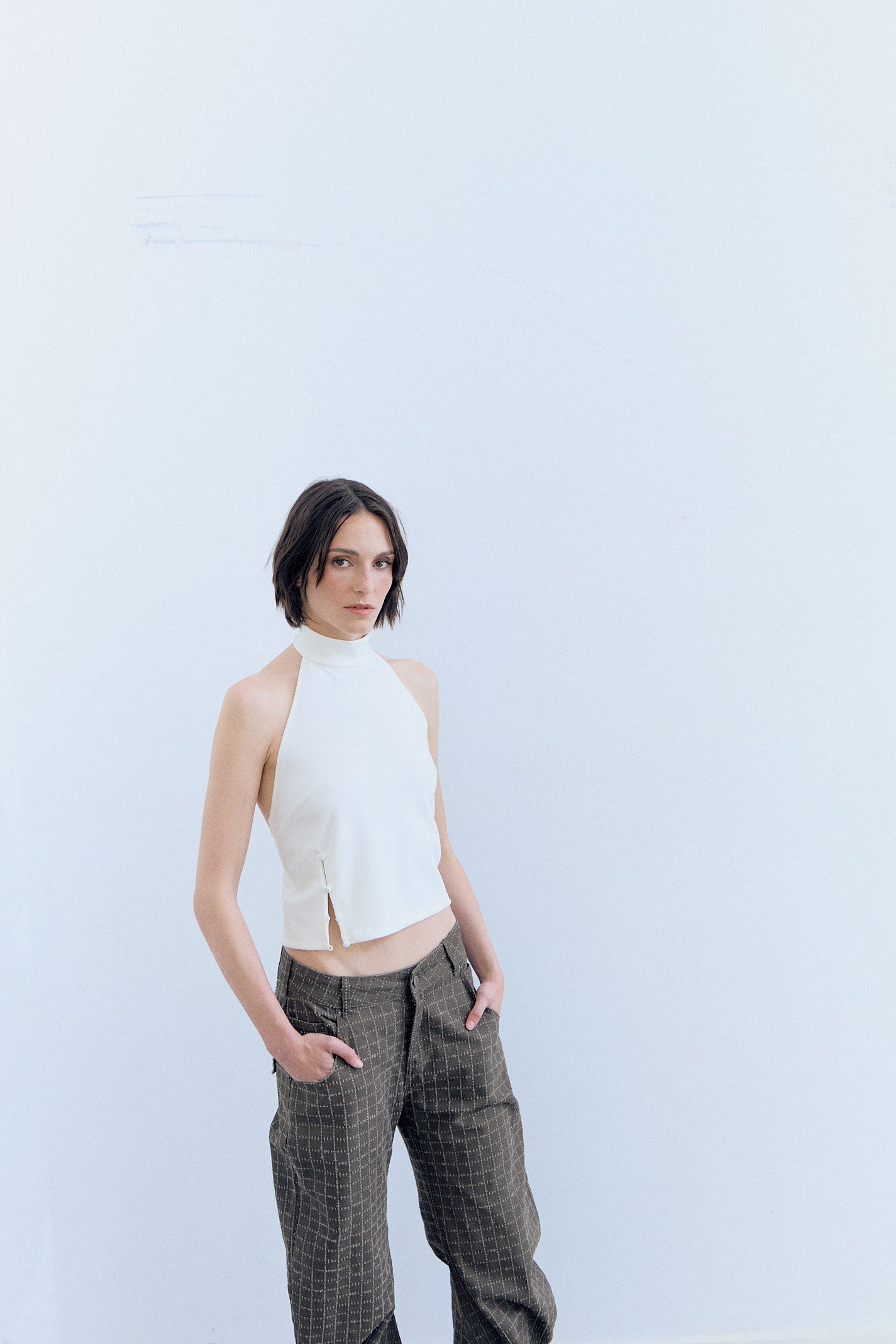 Top blanco halter detalle botones - Lola