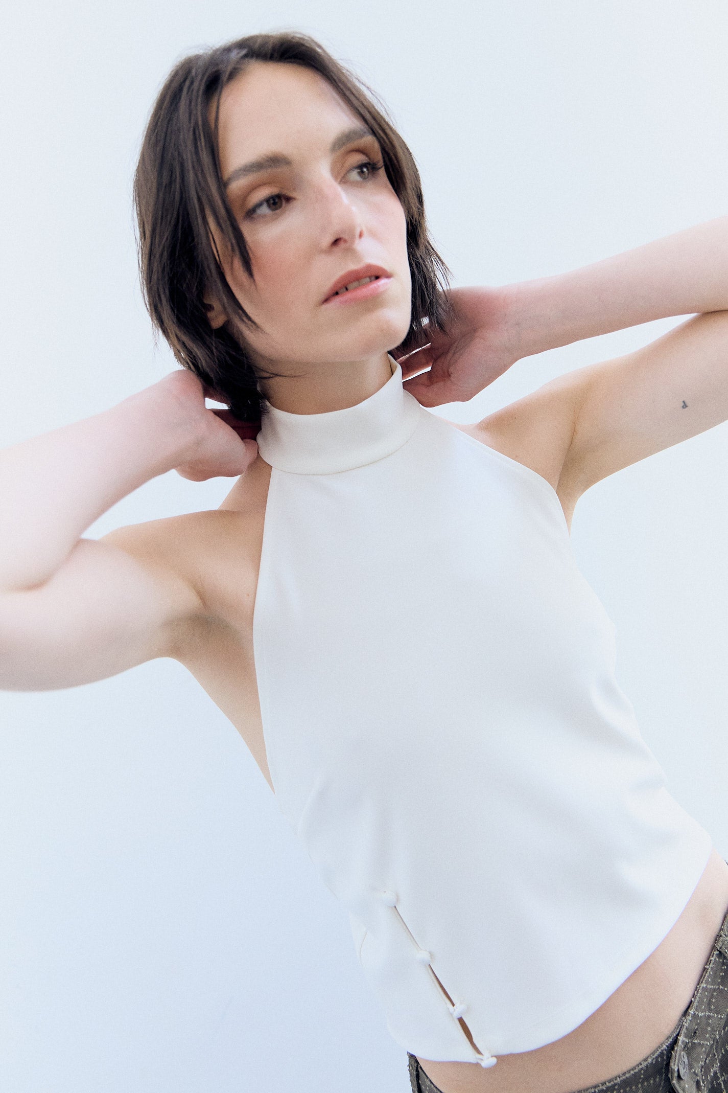 Top blanco halter detalle botones - Lola