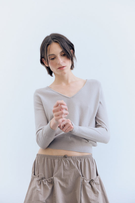 V-neck knit sweater - Fae