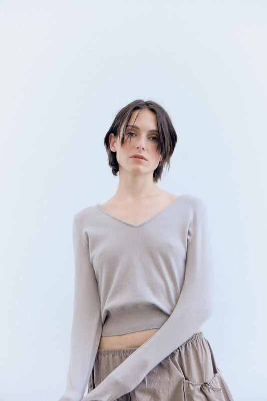 V-neck knit sweater - Fae
