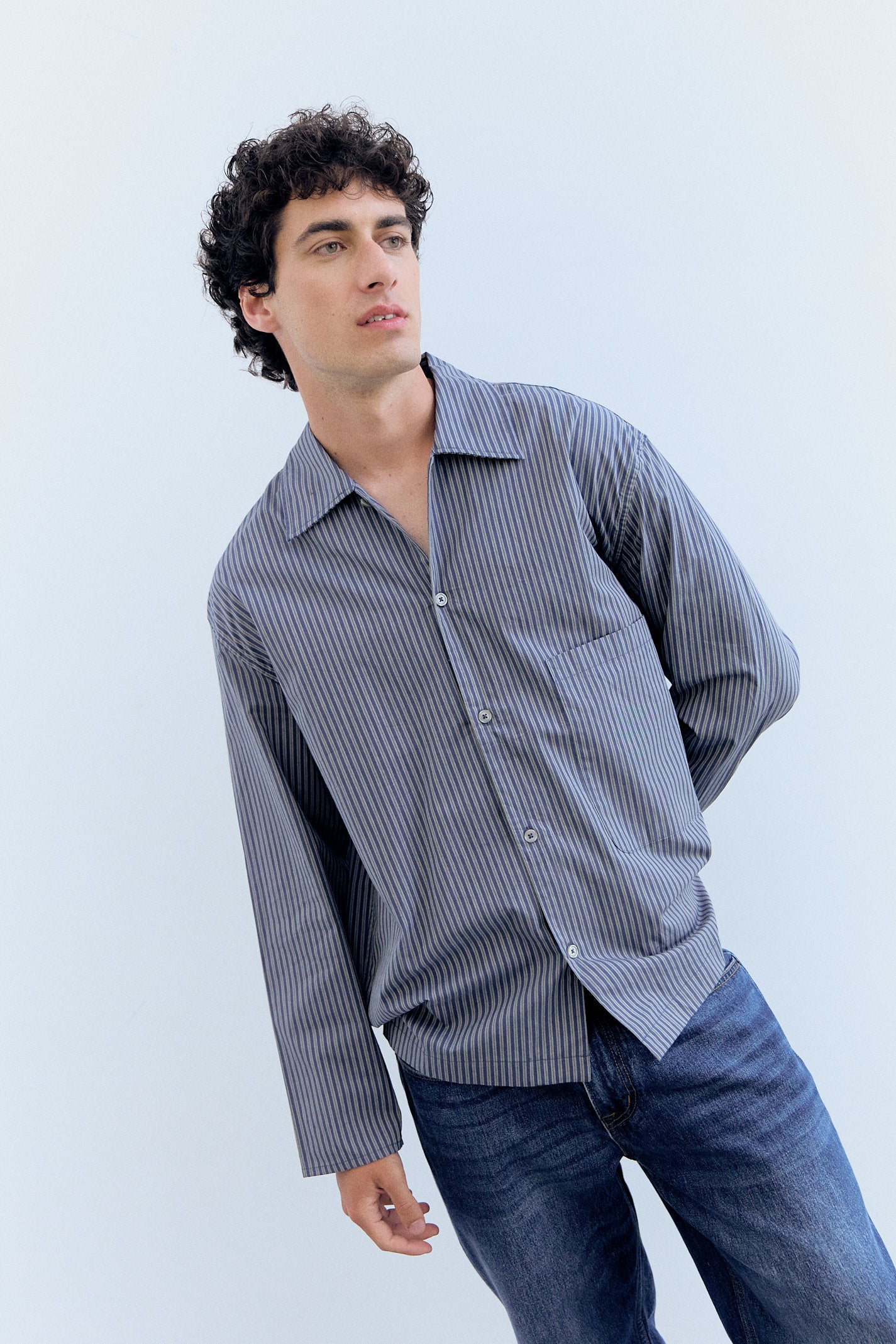 Camisa de rayas con bolsillo Axis