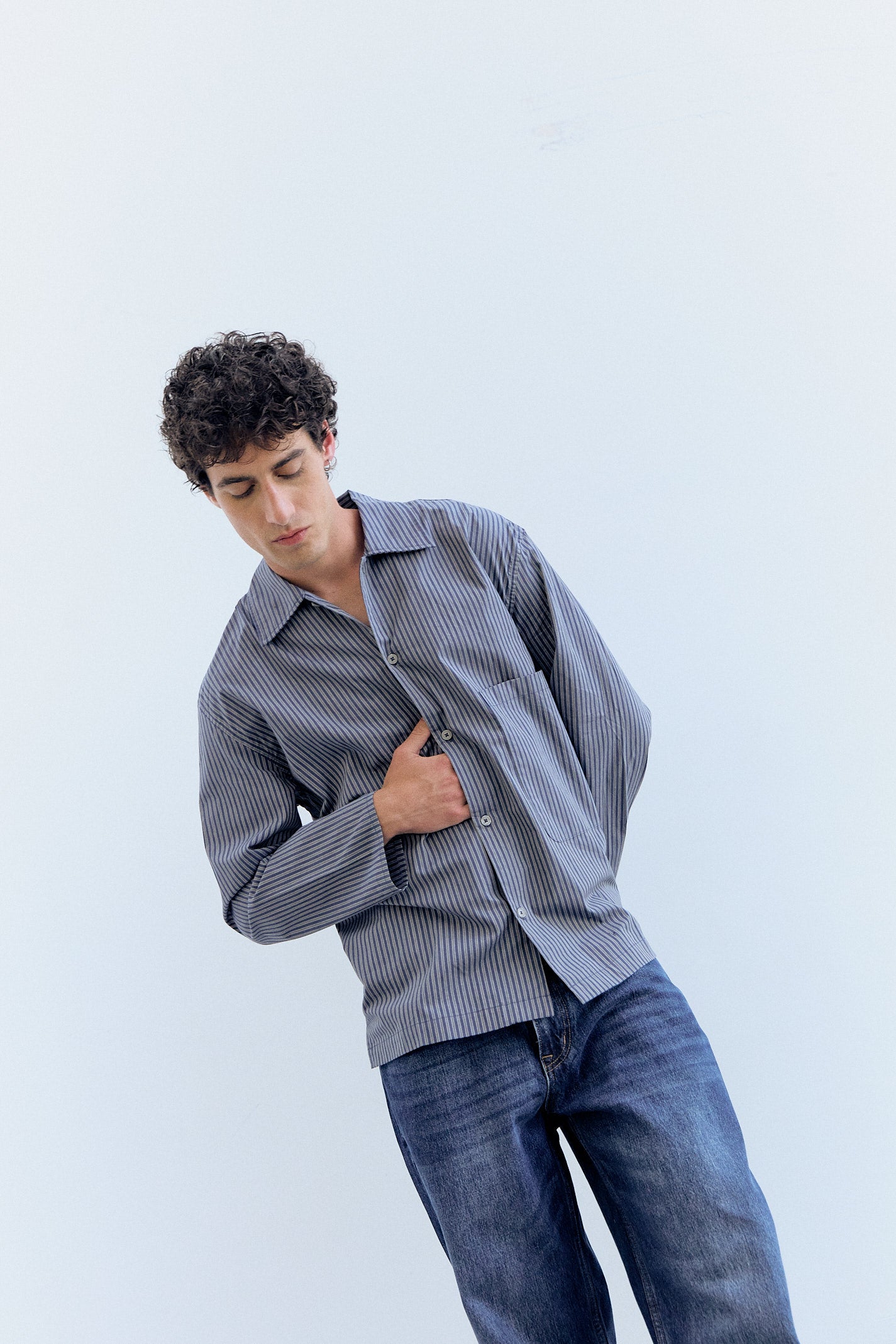 Camisa de rayas con bolsillo Axis